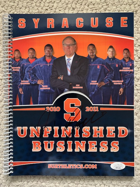 JIM BOEHEIM HAND SIGNED 2010-11 SYRACUSE BASKETBALL MEDIA GUIDE RARE JSA