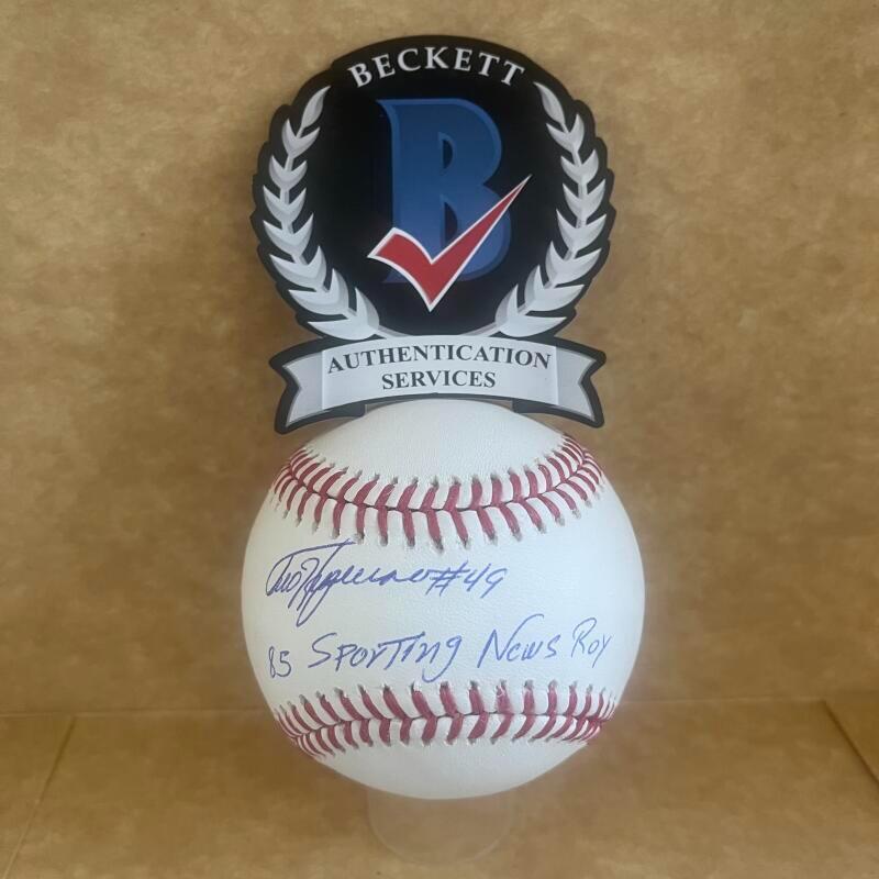 TEDDY HIGUERA 85 SPORTING NEWS ROY SIGNED AUTO M.L. BASEBALL BECKETT AUTHENTICAT