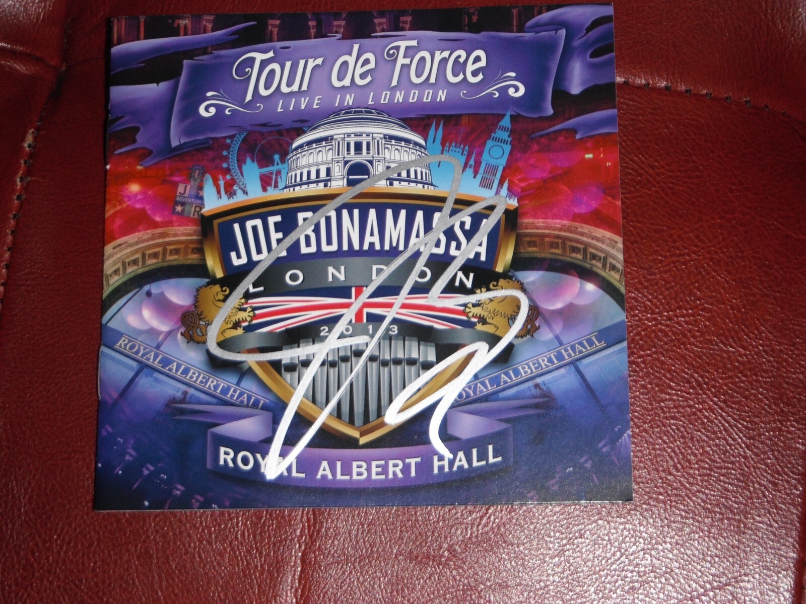 JOE BONAMASSA SIGNED TOUR DE FORCE CD COVER