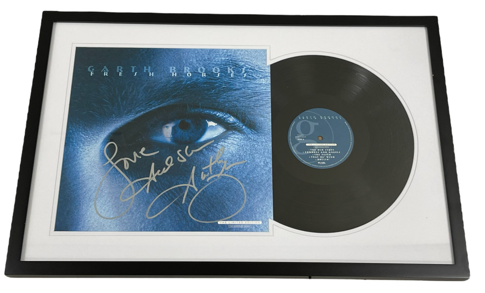 GARTH BROOKS SIGNED FRESH HORSES ALBUM VINYL AUTHENTIC AUTOGRAPH BECKETT