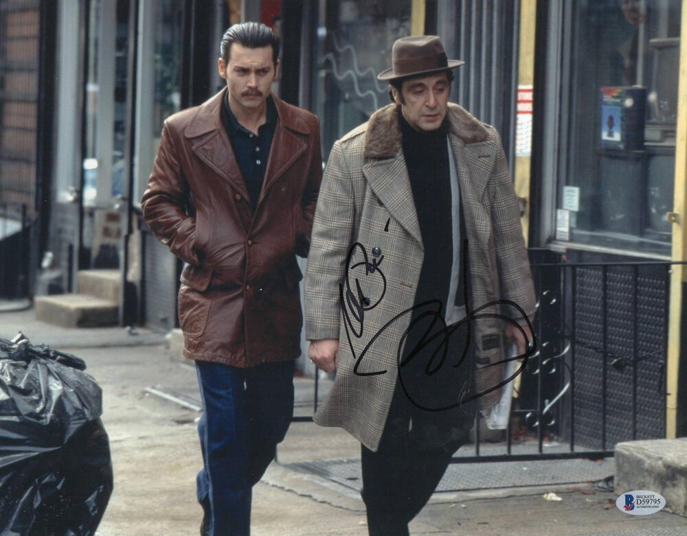 JOHNNY DEPP AL PACINO SIGNED 11X14 PHOTO DONNIE BRASCO AUTOGRAPH BECKETT LOA