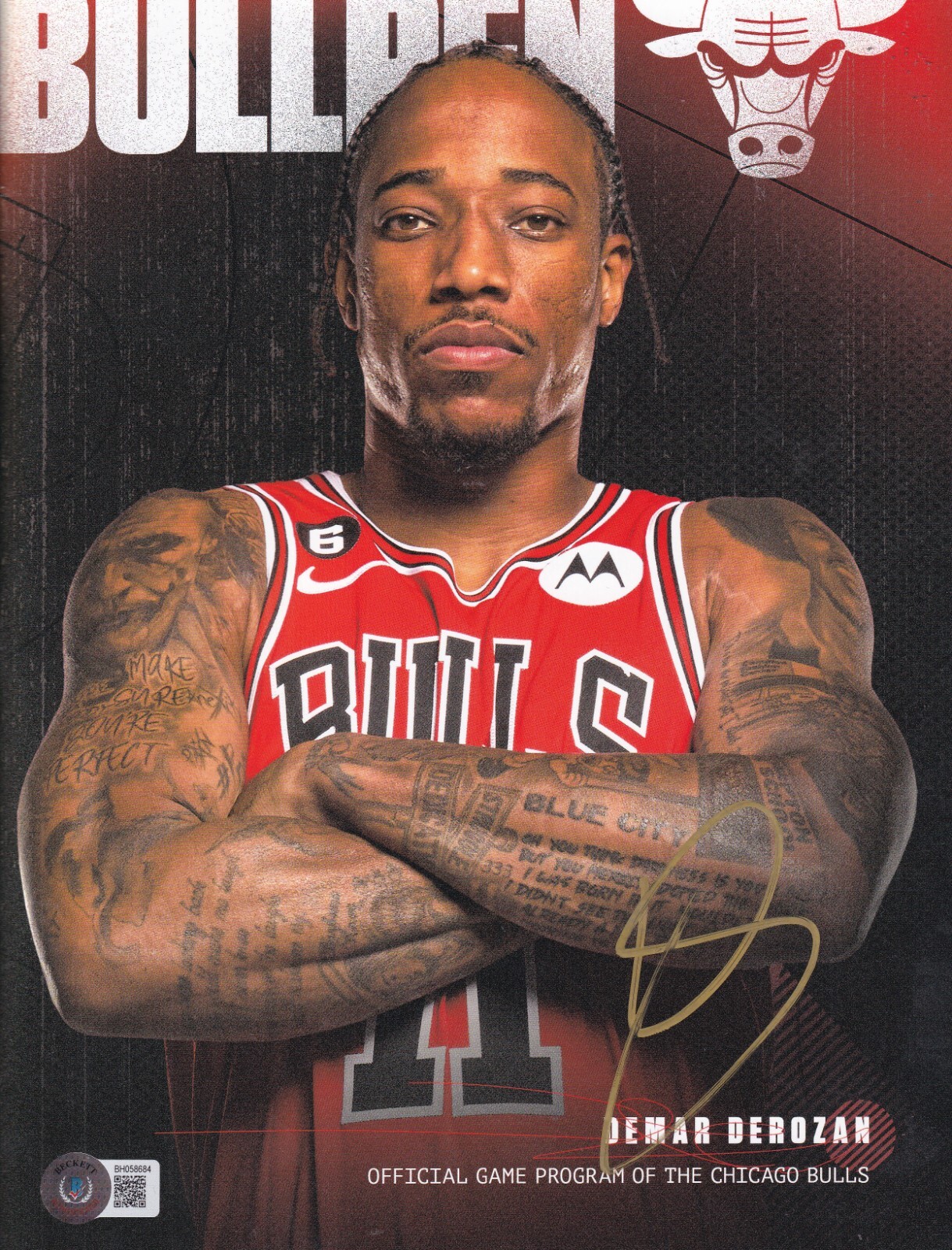 DEMAR DEROZAN signed (CHICAGO BULLS) Official Game program BECKETT BAS BH058684
