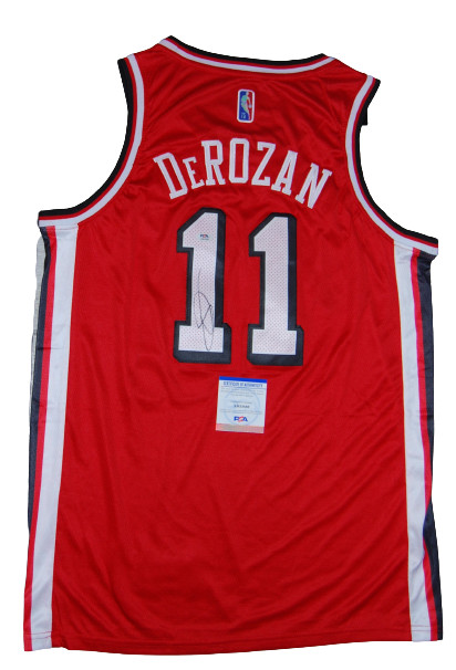 DEMAR DEROZAN signed (CHICAGO BULLS) Red Basketball jersey PSA/DNA AM23866