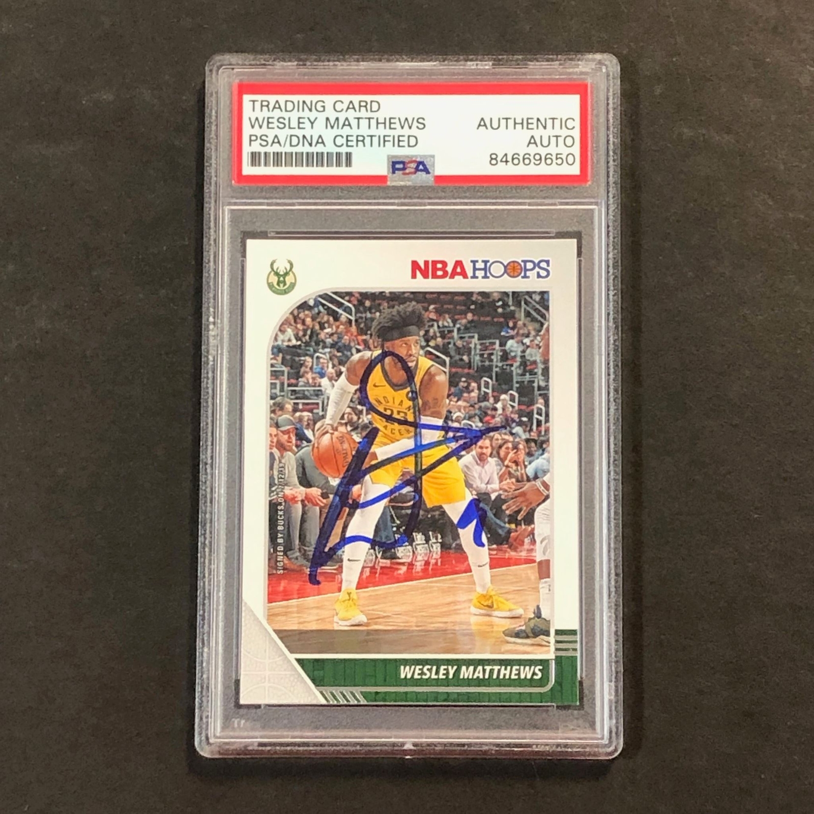 2019-20 NBA Hoops #75 Wesley Mathews Signed Card PSA Slabbed Bucks