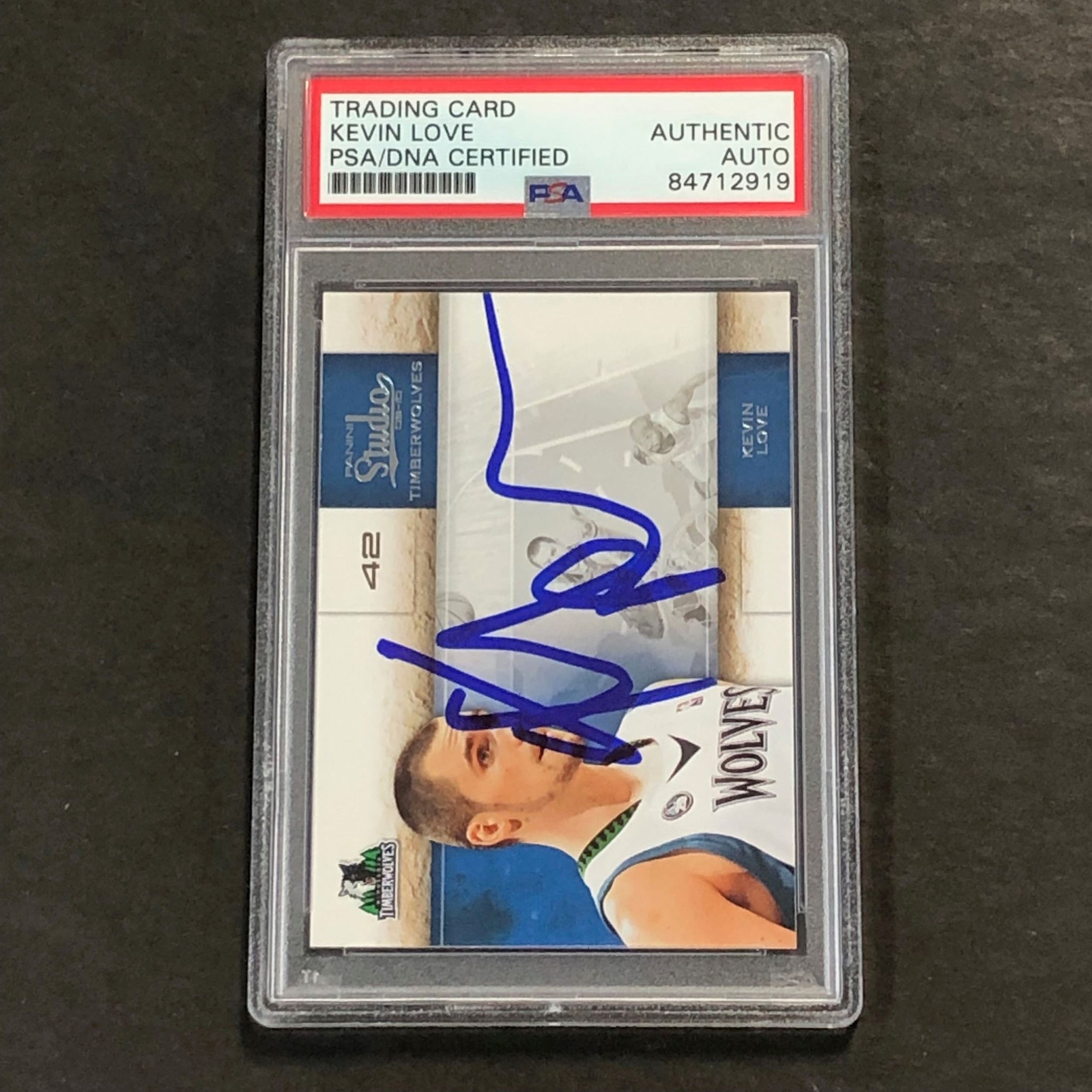2009-10 Panini Studio #41 Kevin Love Signed Card AUTO PSA Slabbed Timberwolves