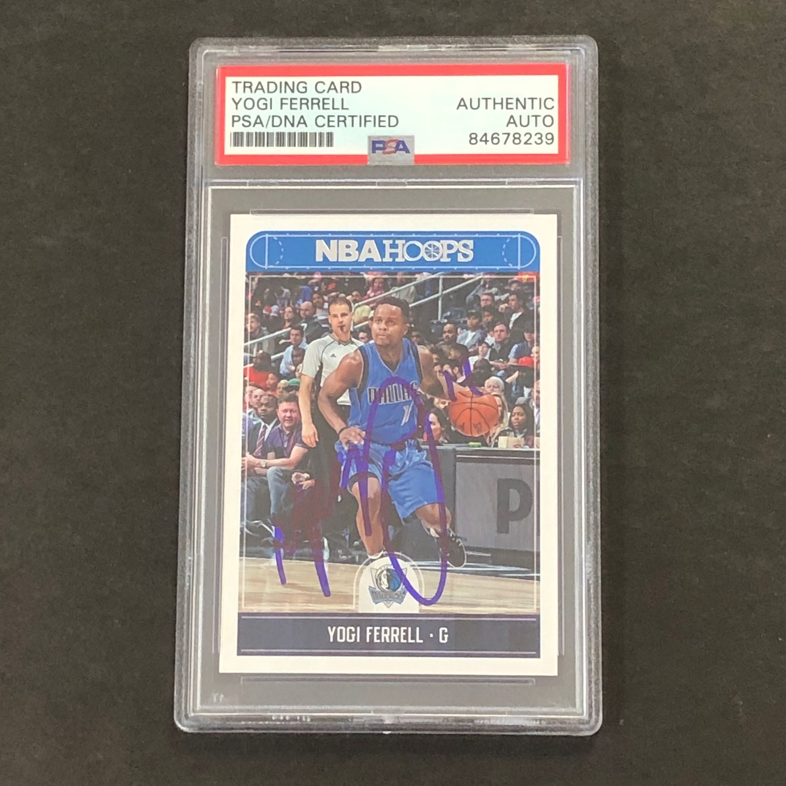 2017-18 NBA Hoops #126 Yogi Ferrell Signed Card PSA Slabbed Mavericks