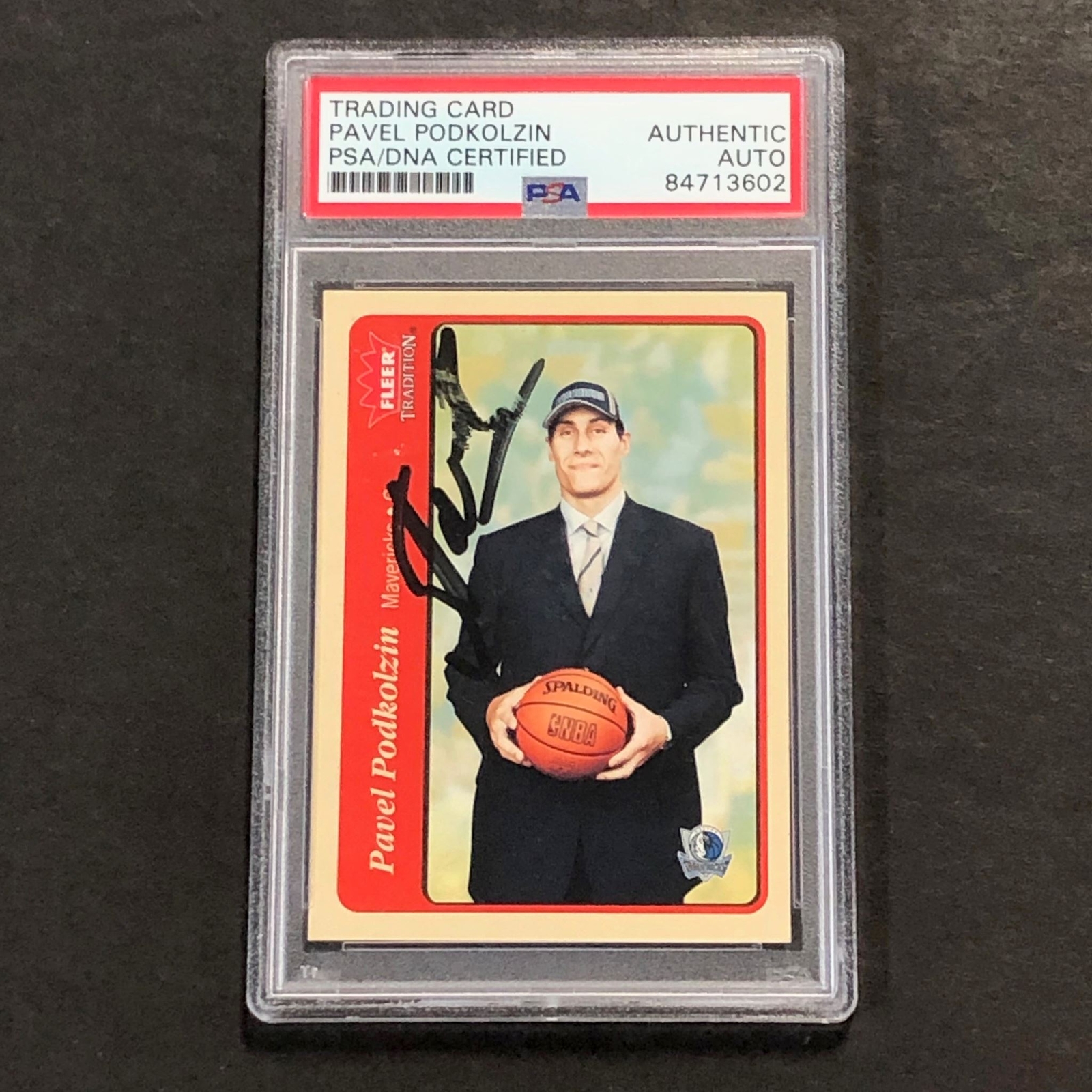 2004-05 Fleer Tradition #241 Pavel Podkolzin Signed Card PSA Slabbed Mavericks
