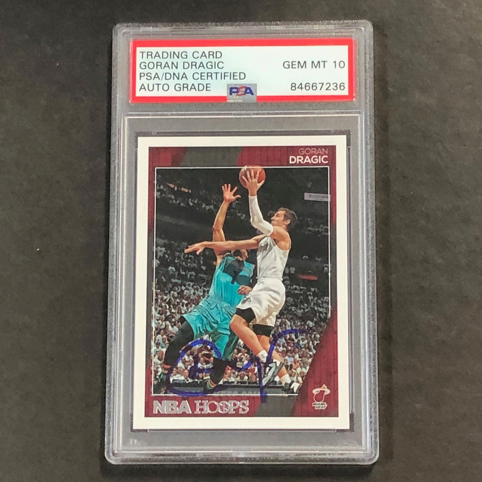 2016-17 NBA Hoops #48 Goran Dragic Signed Card AUTO 10 PSA/DNA Slabbed Heat