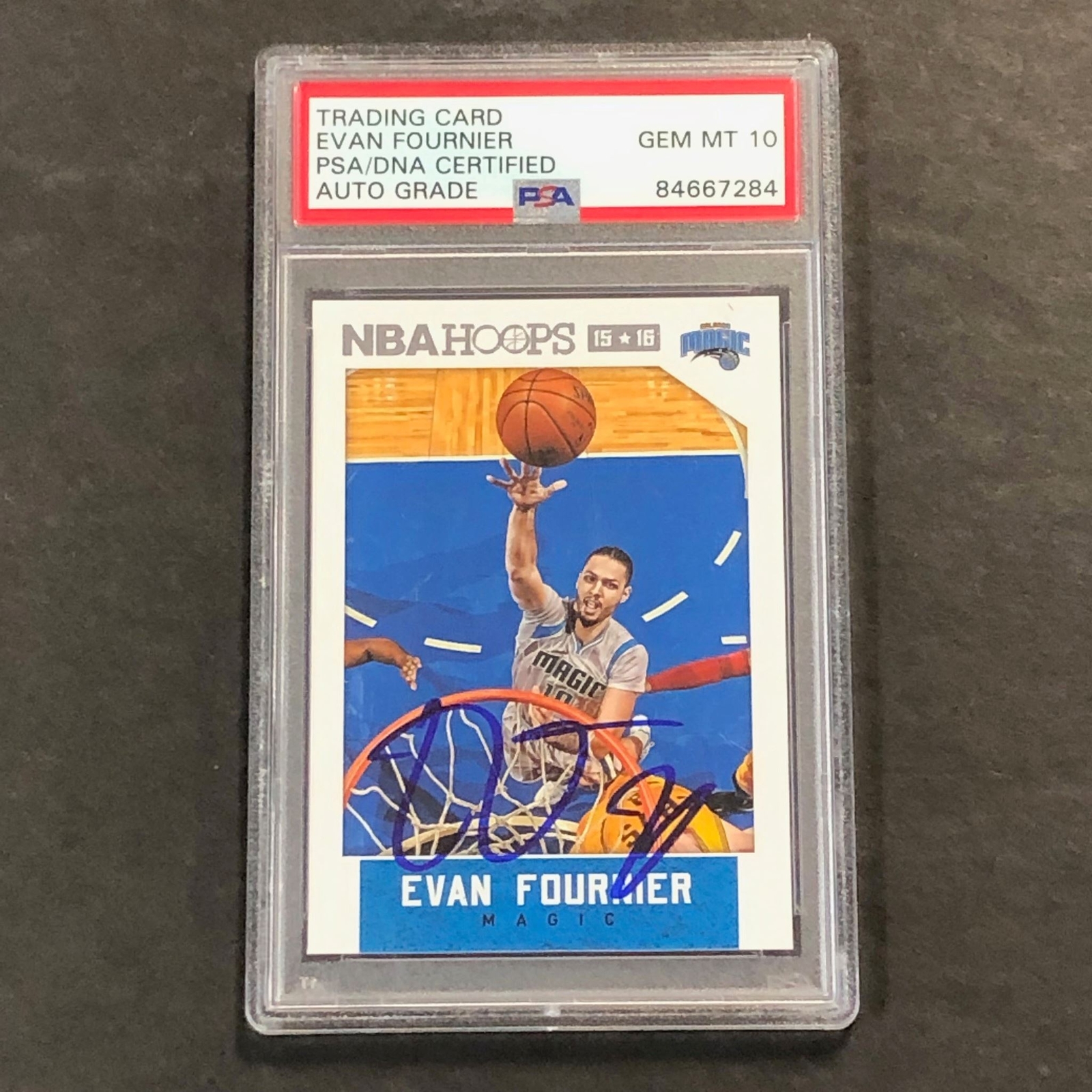 2015 Panini NBA Hoops #11 Evan Fournier Signed Card AUTO 10 PSA Slabbed