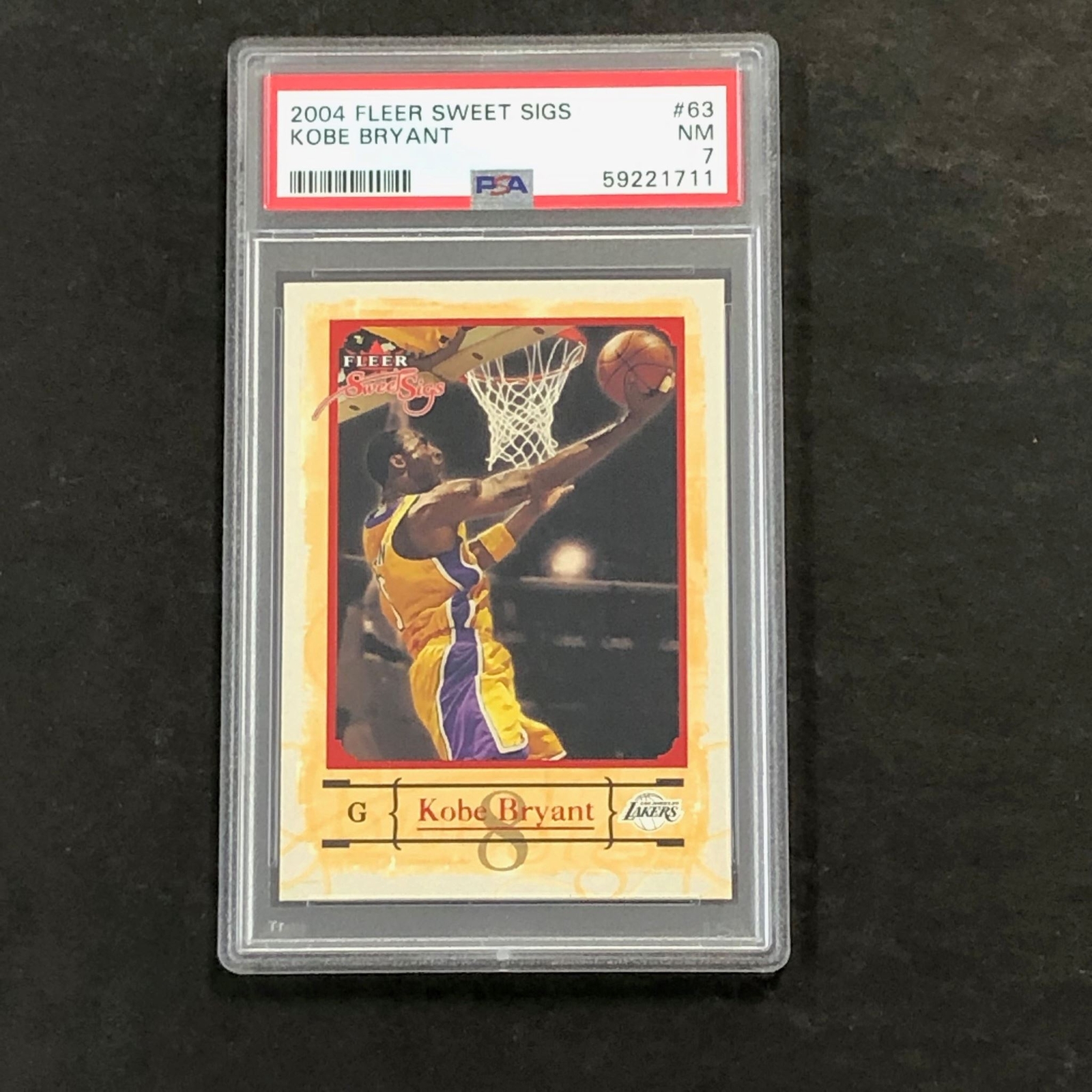 2004 Fleer Sweet Sigs #63 Kobe Bryant PSA 7 NM Lakers