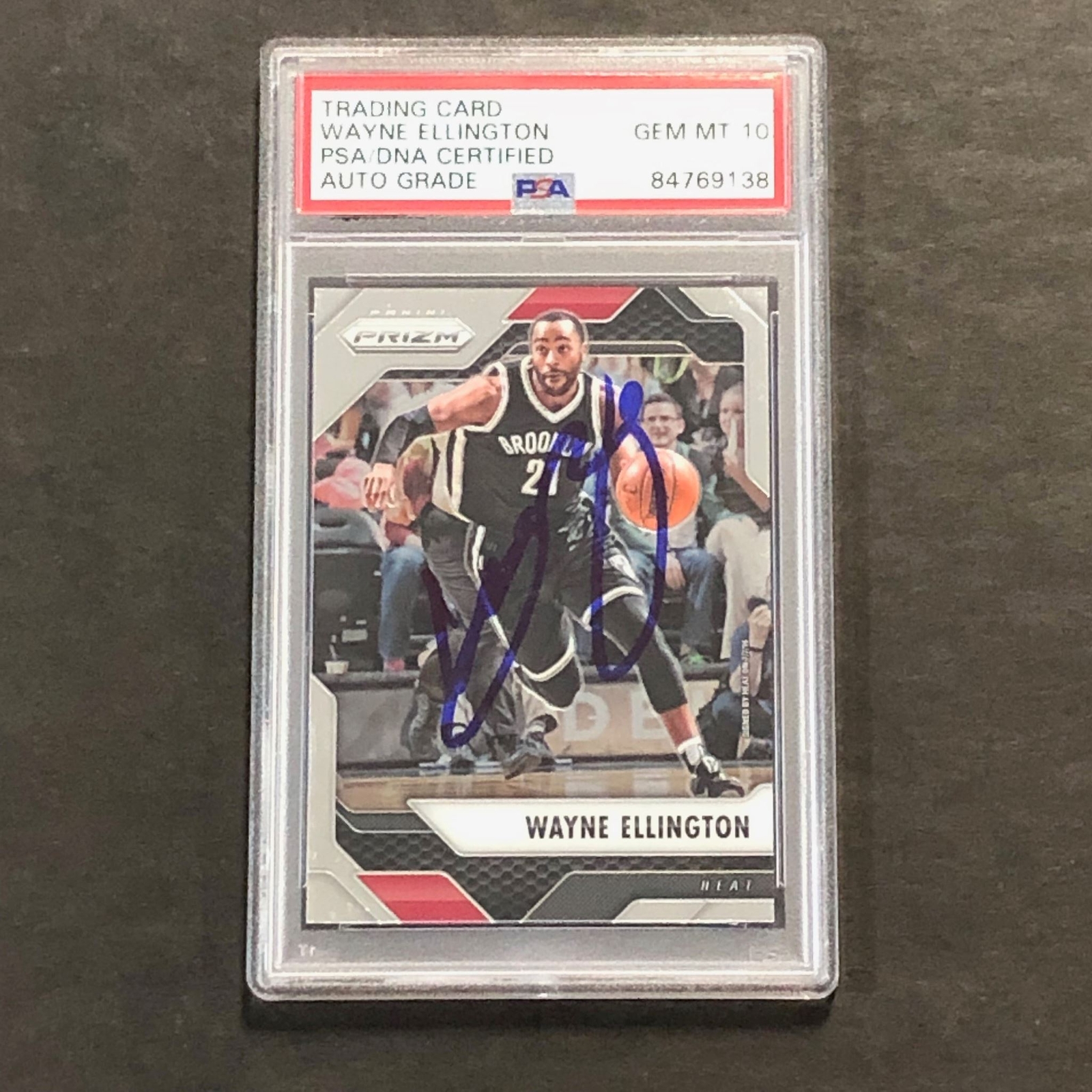 2016-17 Panini Prizm #90 Wayne Ellington Signed Card AUTO 10 PSA Slabbed Heat