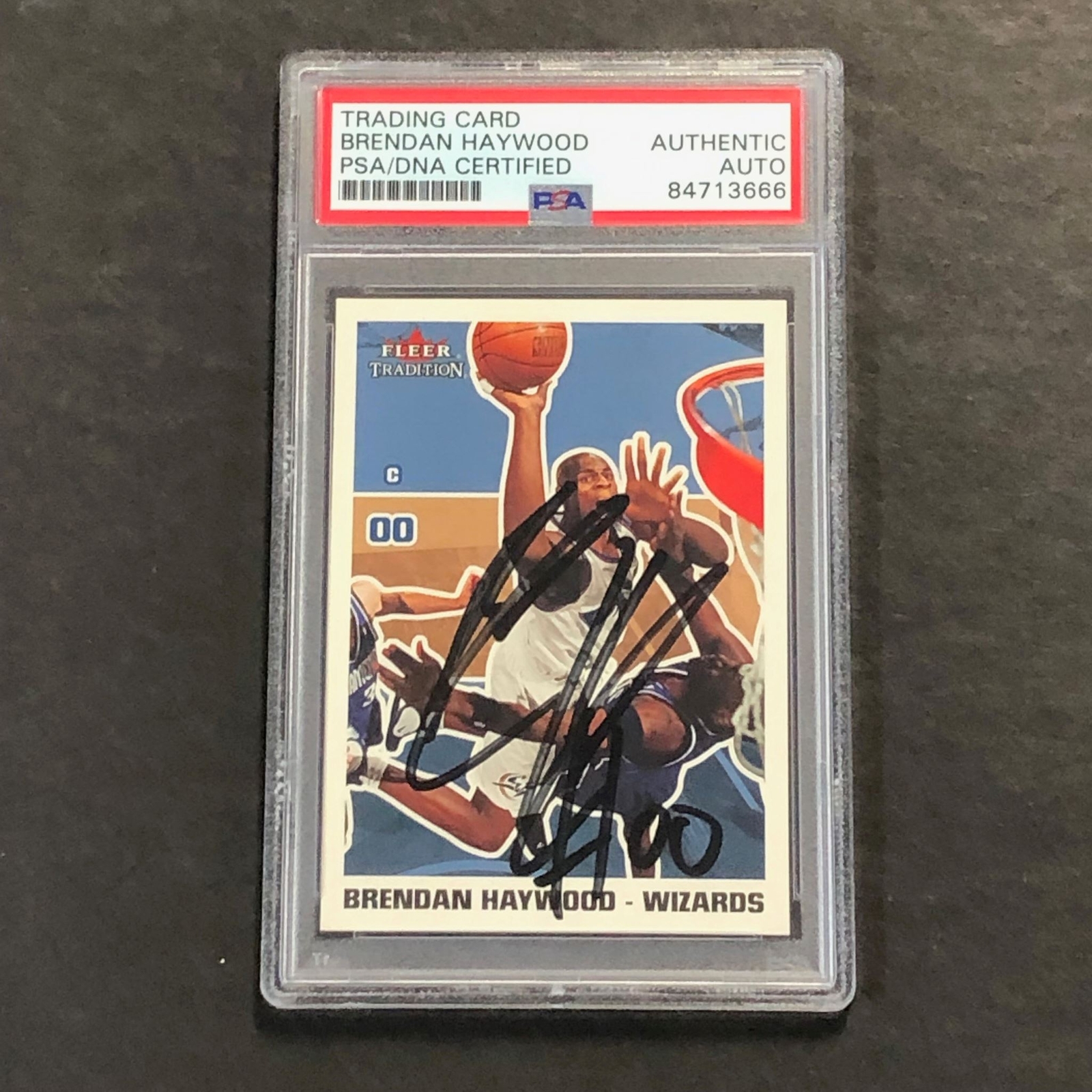 2003-04 Fleer #136 Brendan Haywood Signed Card AUTO PSA Slabbed Wizards