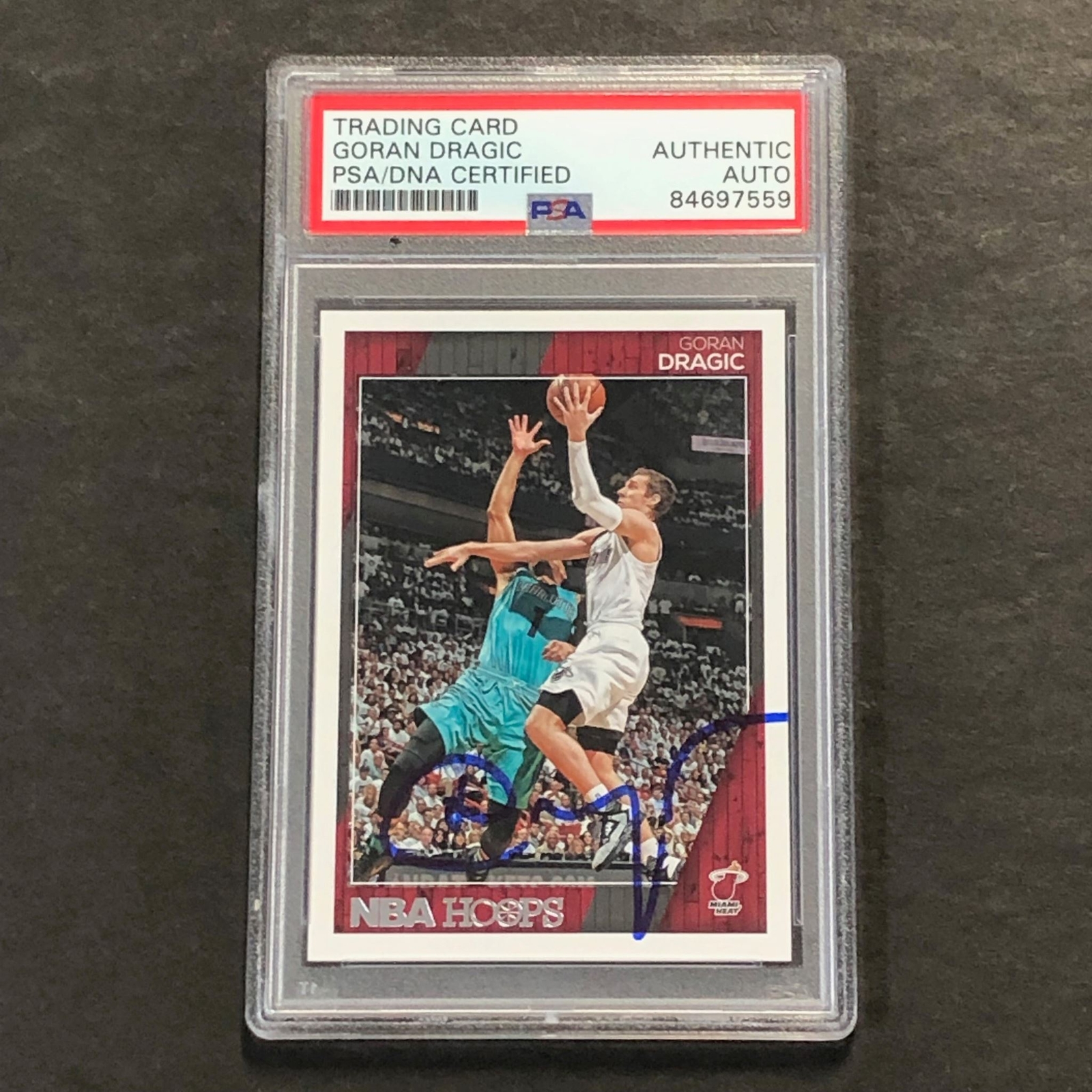 2016-17 NBA Hoops #48 Goran Dragic Signed Card PSA/DNA Slabbed Heat