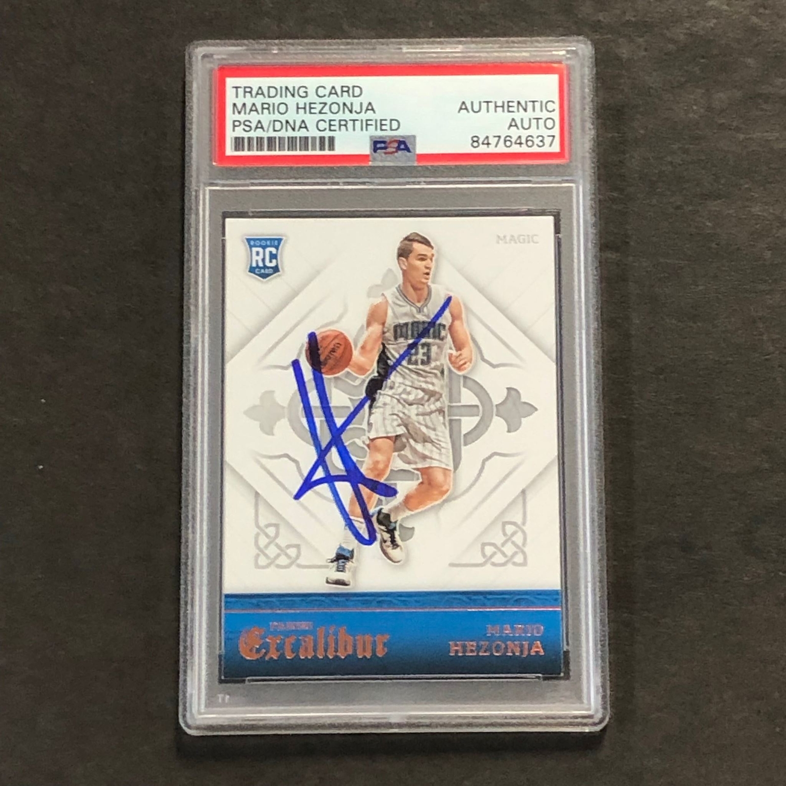 2015-16 Panini Excalibur #173 Mario Hezonja Signed Rookie Card AUTO PSA/DNA Slab