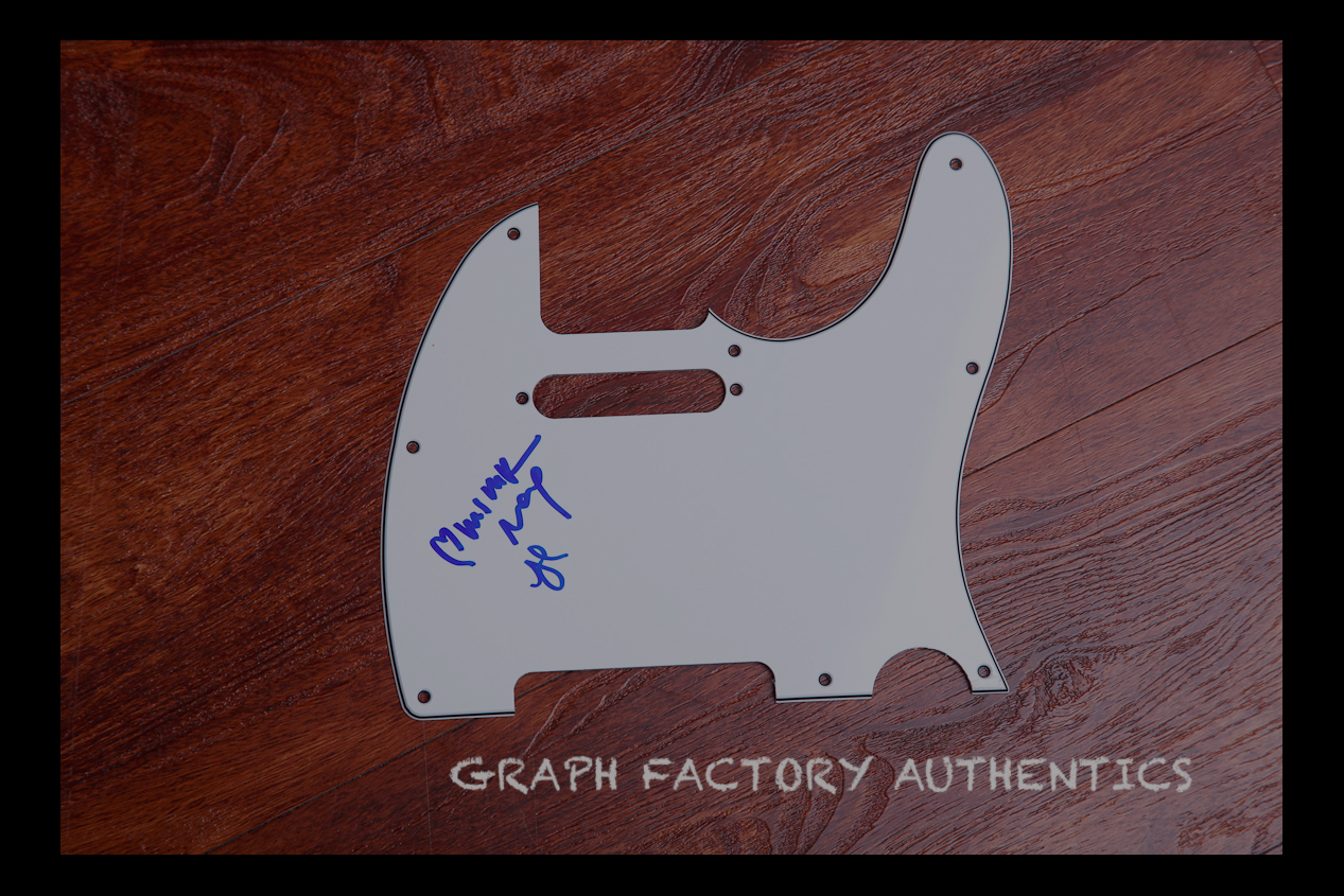 **GFA Lizzy and Max Band * MS MR * Signed Electric Pickguard M3 COA**