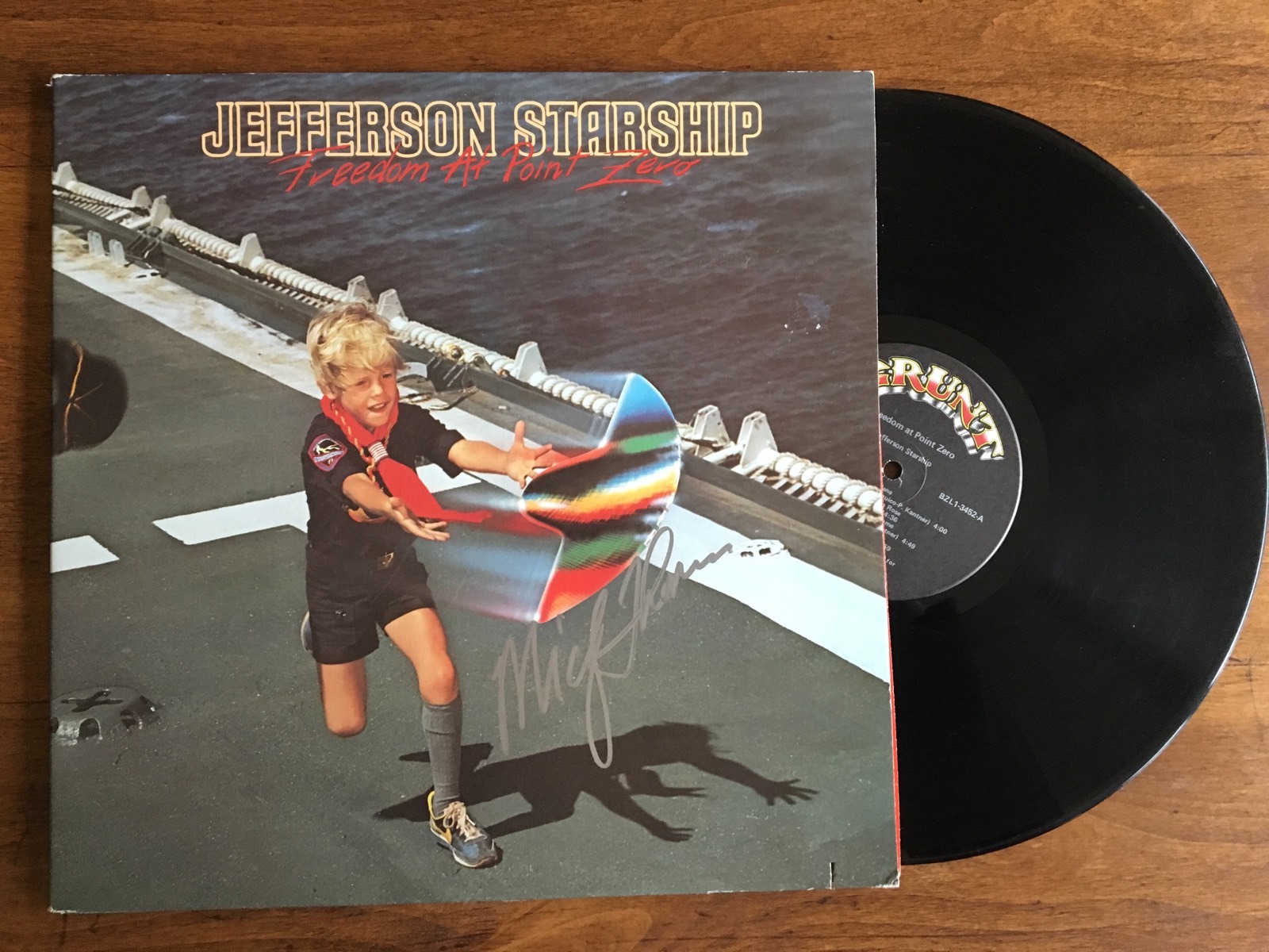GFA Jefferson Starship * MICKEY THOMAS * Signed Record Album PROOF M4 COA