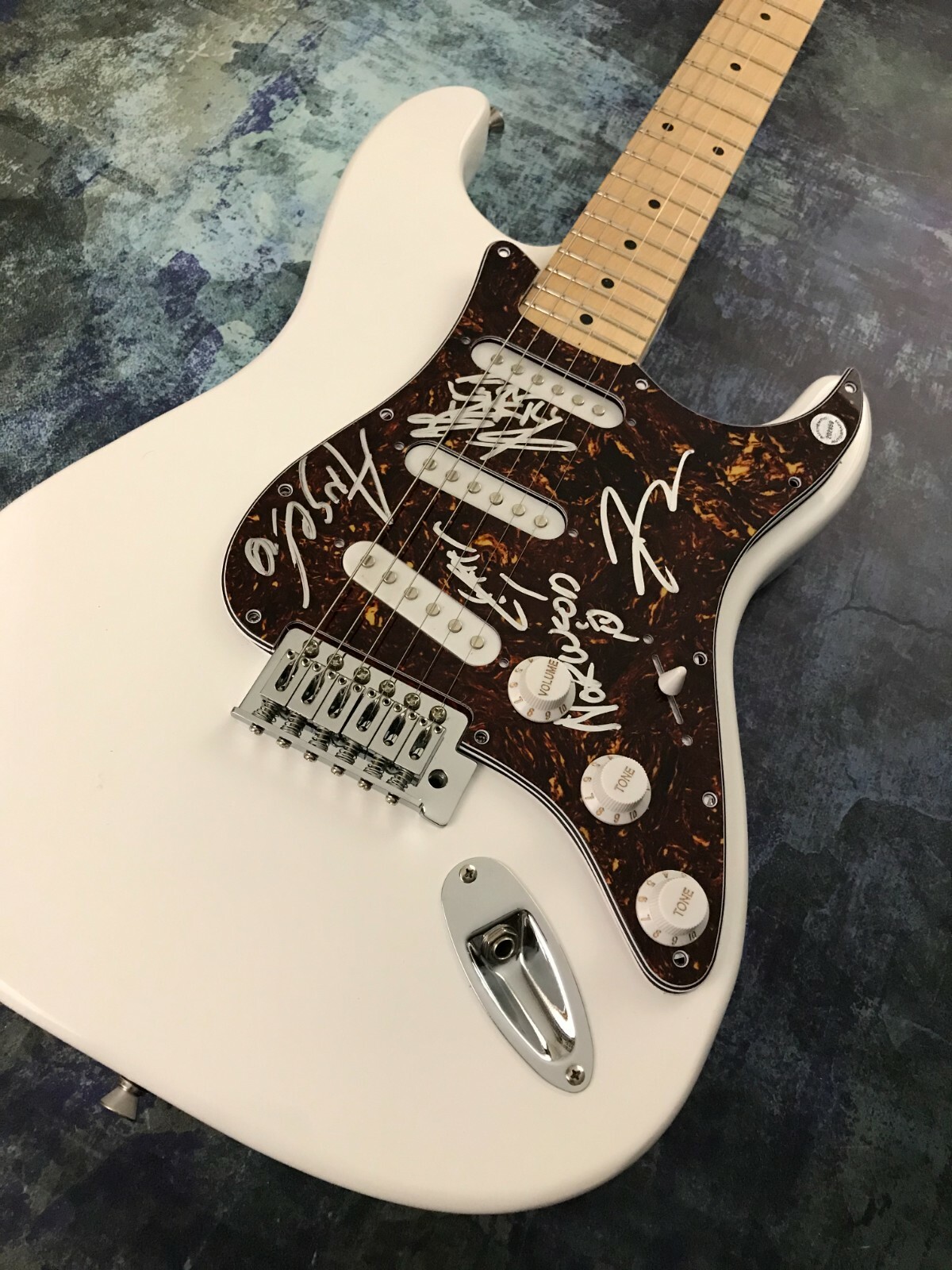 GFA Angelo Moore x4 Band * FISHBONE * Signed Electric Guitar PROOF F2 COA