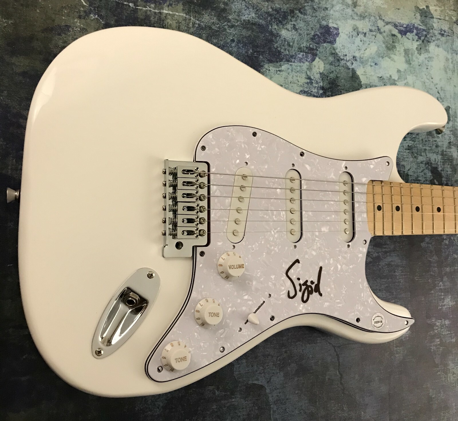 GFA Sucker Punch Strangers * SIGRID * Signed Autographed Electric Guitar S5 COA