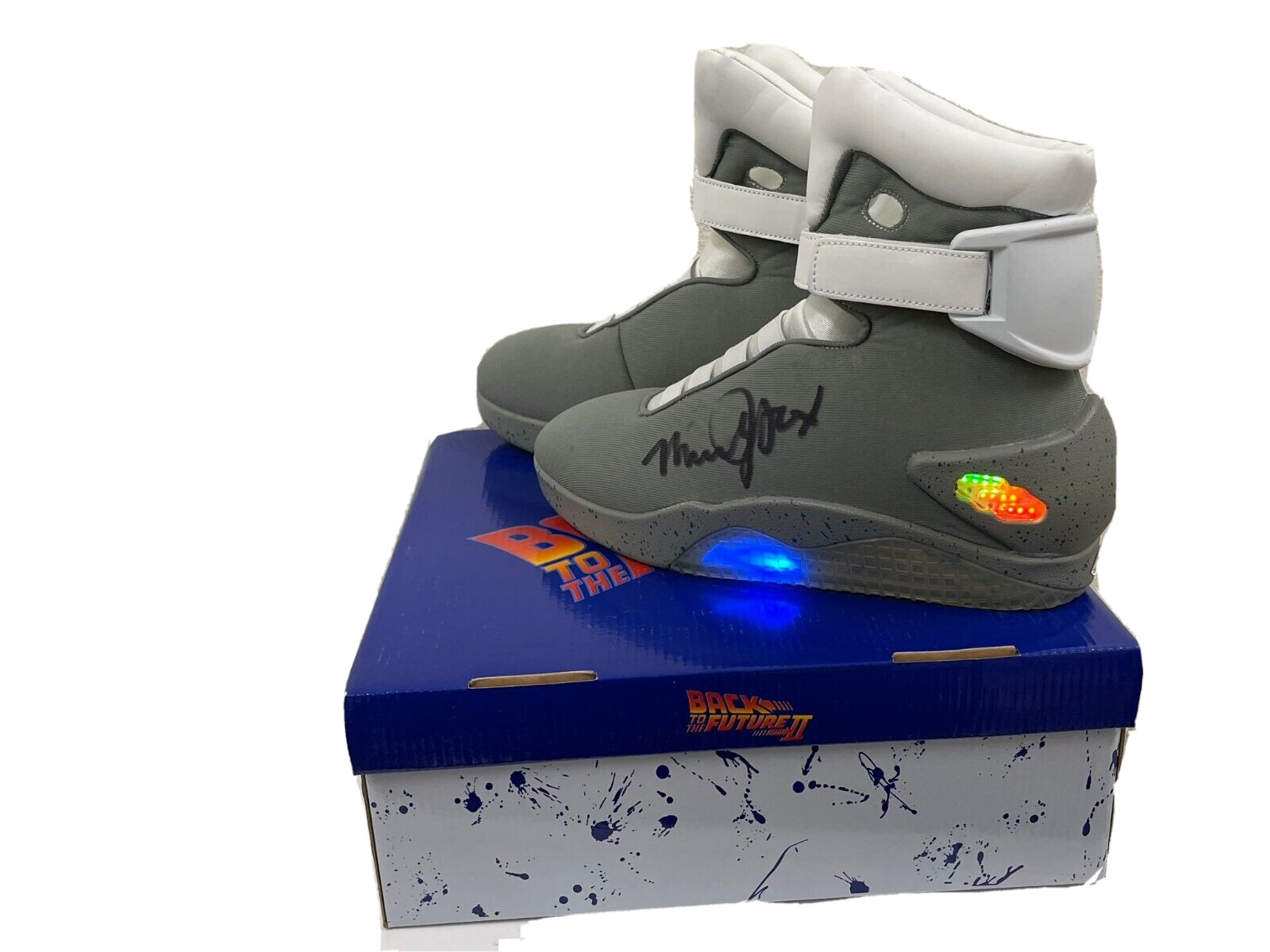 MICHAEL J FOX SIGNED BACK TO THE FUTURE SNEAKERS AUTHENTIC AUTOGRAPH BECKETT 20