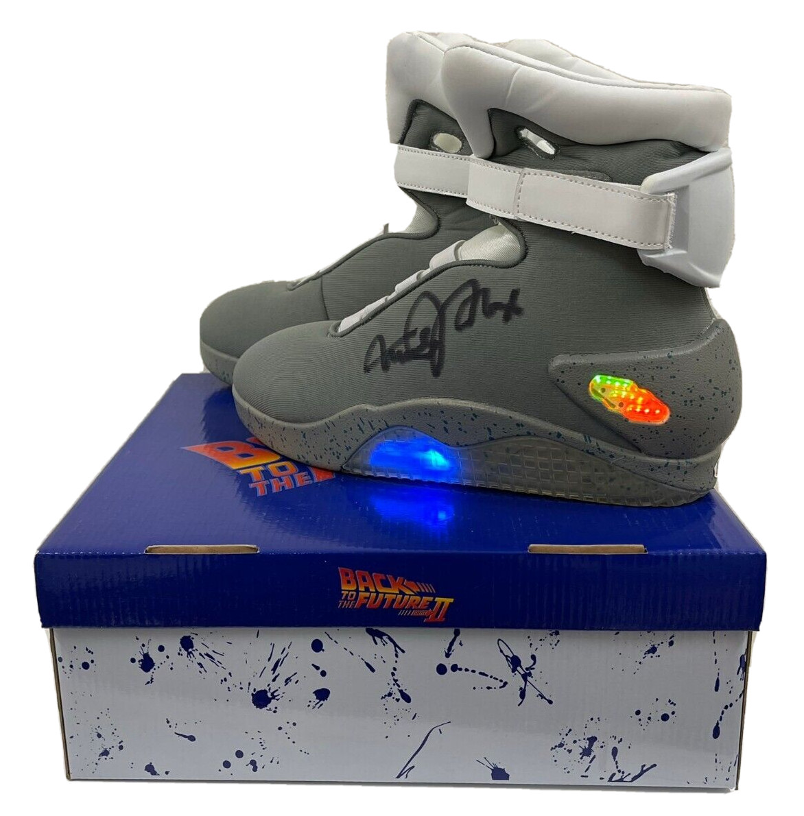 MICHAEL J FOX SIGNED BACK TO THE FUTURE SNEAKERS AUTHENTIC AUTOGRAPH BECKETT 40