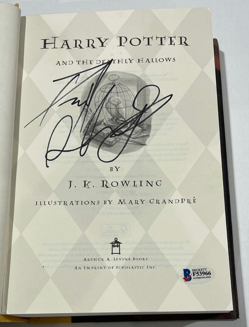 DANIEL RADCLIFFE SIGNED HARRY POTTER AND THE DEATHLY HALLOWS BOOK BECKETT 7