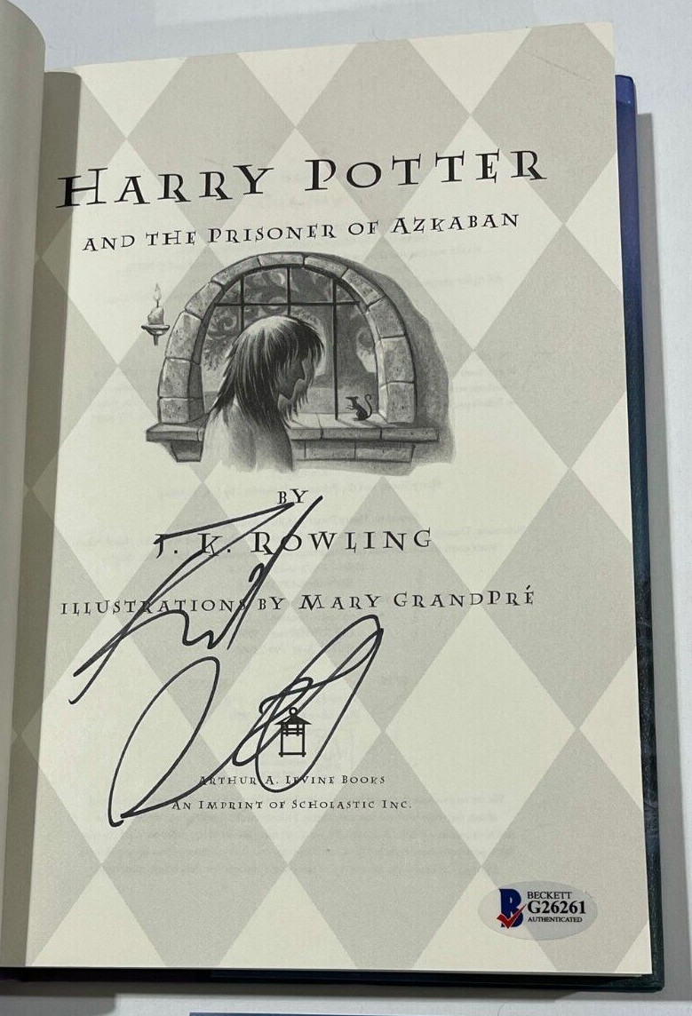 DANIEL RADCLIFFE SIGNED HARRY POTTER AND THE PRISONER OF AZKABAN BOOK BECKETT 11