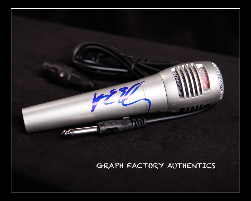 **GFA AMERICAN LA RAPPER *KID INK* SIGNED PYLE PRO MICROPHONE MH2 COA** COLLECTIBLE MEMORABILIA