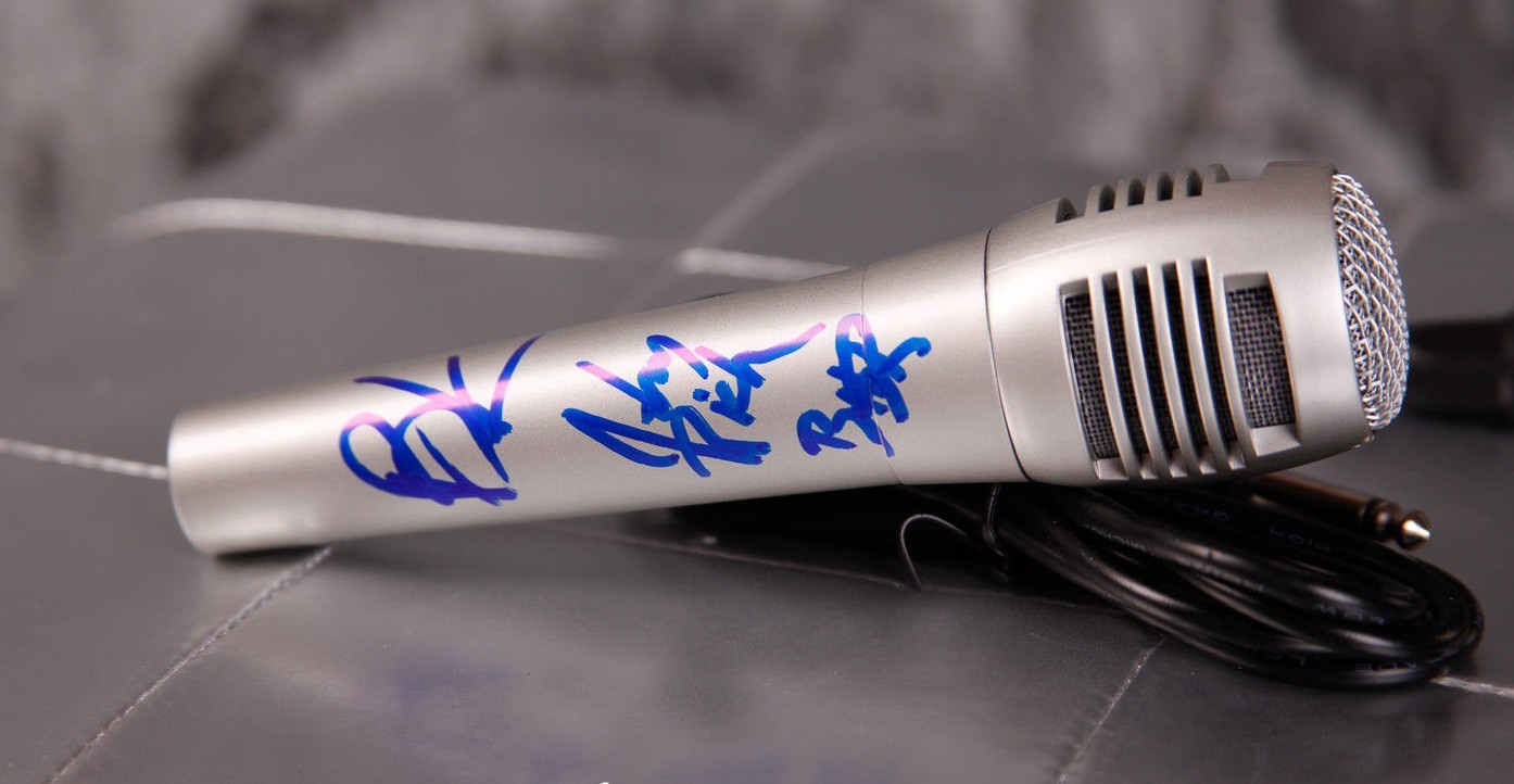 GFA Country Duo Band * BIG & RICH * Signed Microphone LA1 COA