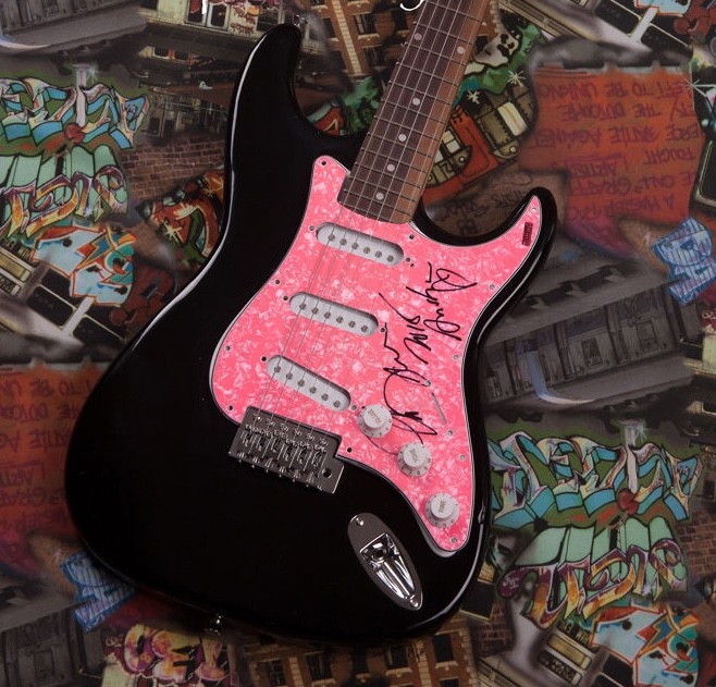 GFA The Fugees Singer * LAURYN HILL * Signed Electric Guitar LA1 COA