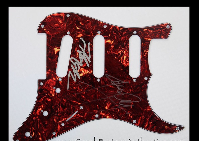 GFA Jerry Only & Doyle Wolfgang * MISFITS * Signed Electric Pickguard M1 COA