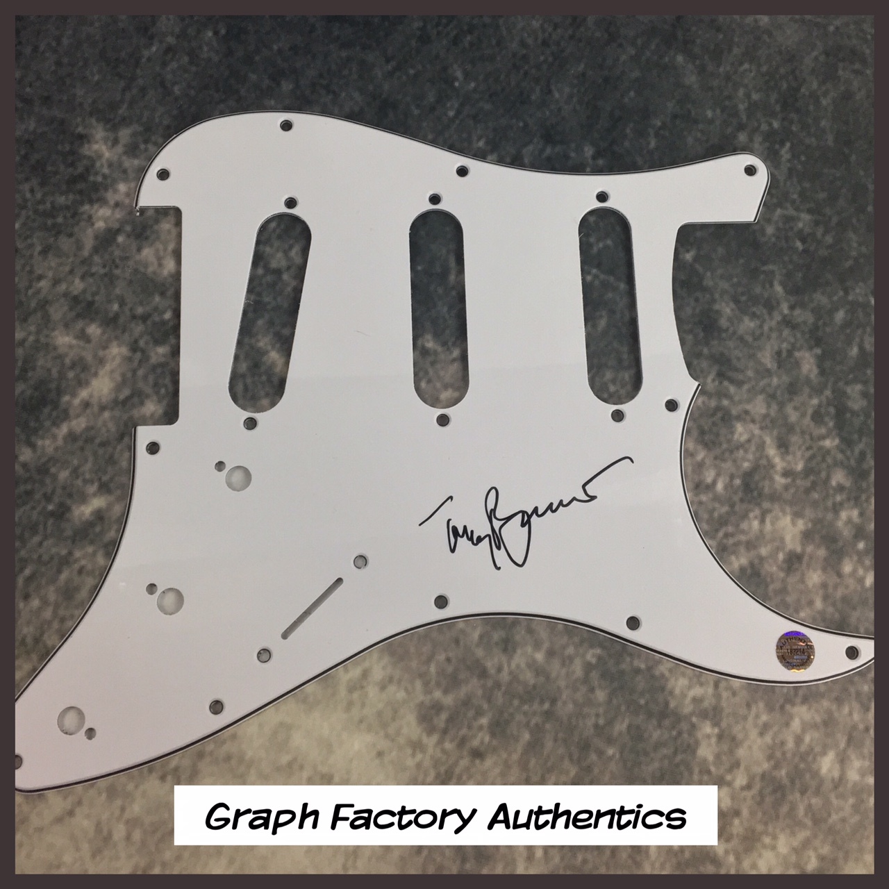 GFA Legendary Pop Singer * TONY BENNETT * Signed Electric Pickguard AD2 COA