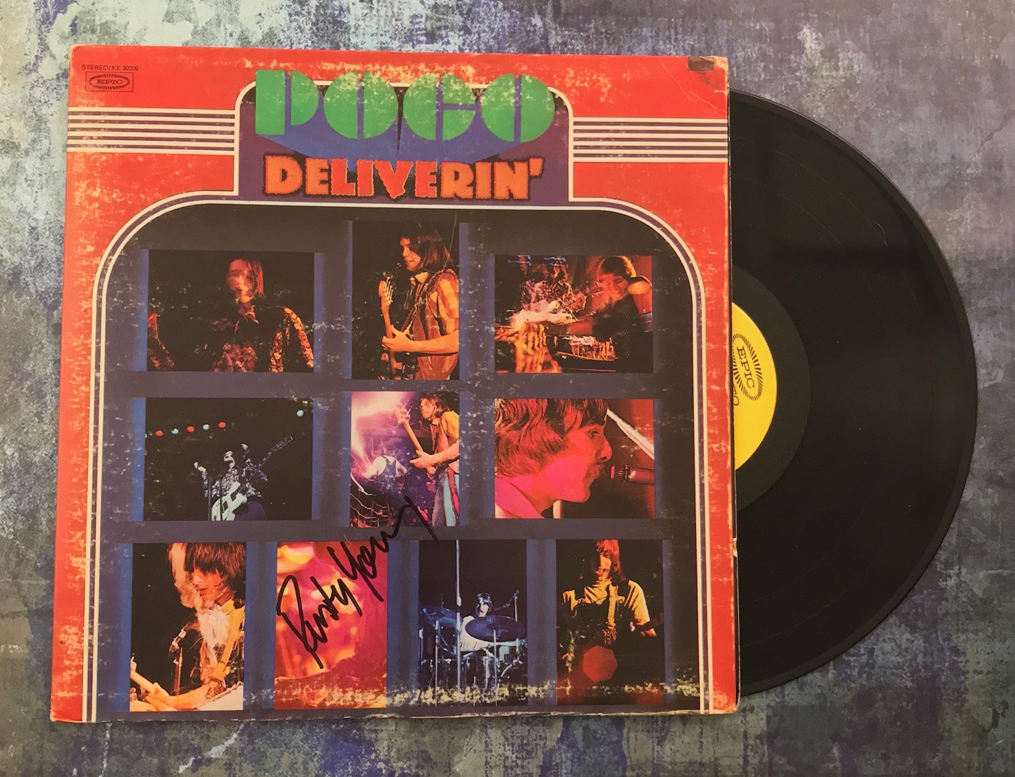 GFA Poco Band Guitarist * RUSTY YOUNG * Signed Record Album PROOF R1 COA