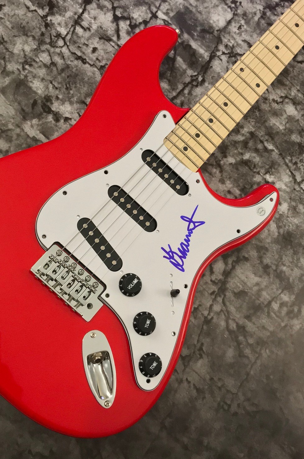GFA Had Enough Sexy Rock Star * DIAMANTE * Signed Autograph Electric Guitar COA