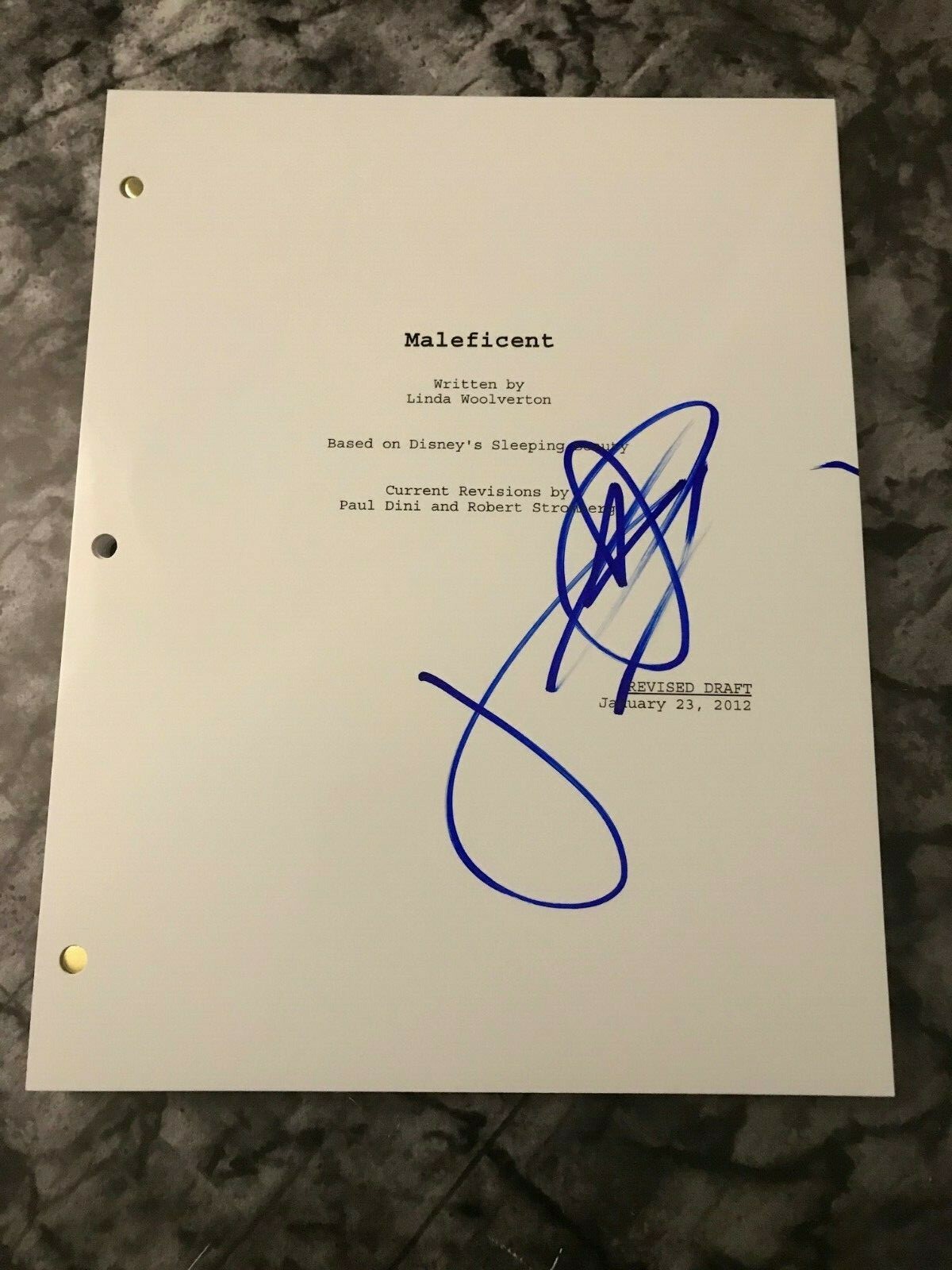 GFA Maleficent Movie * JUNO TEMPLE * Signed Autographed Movie Script LA1 COA