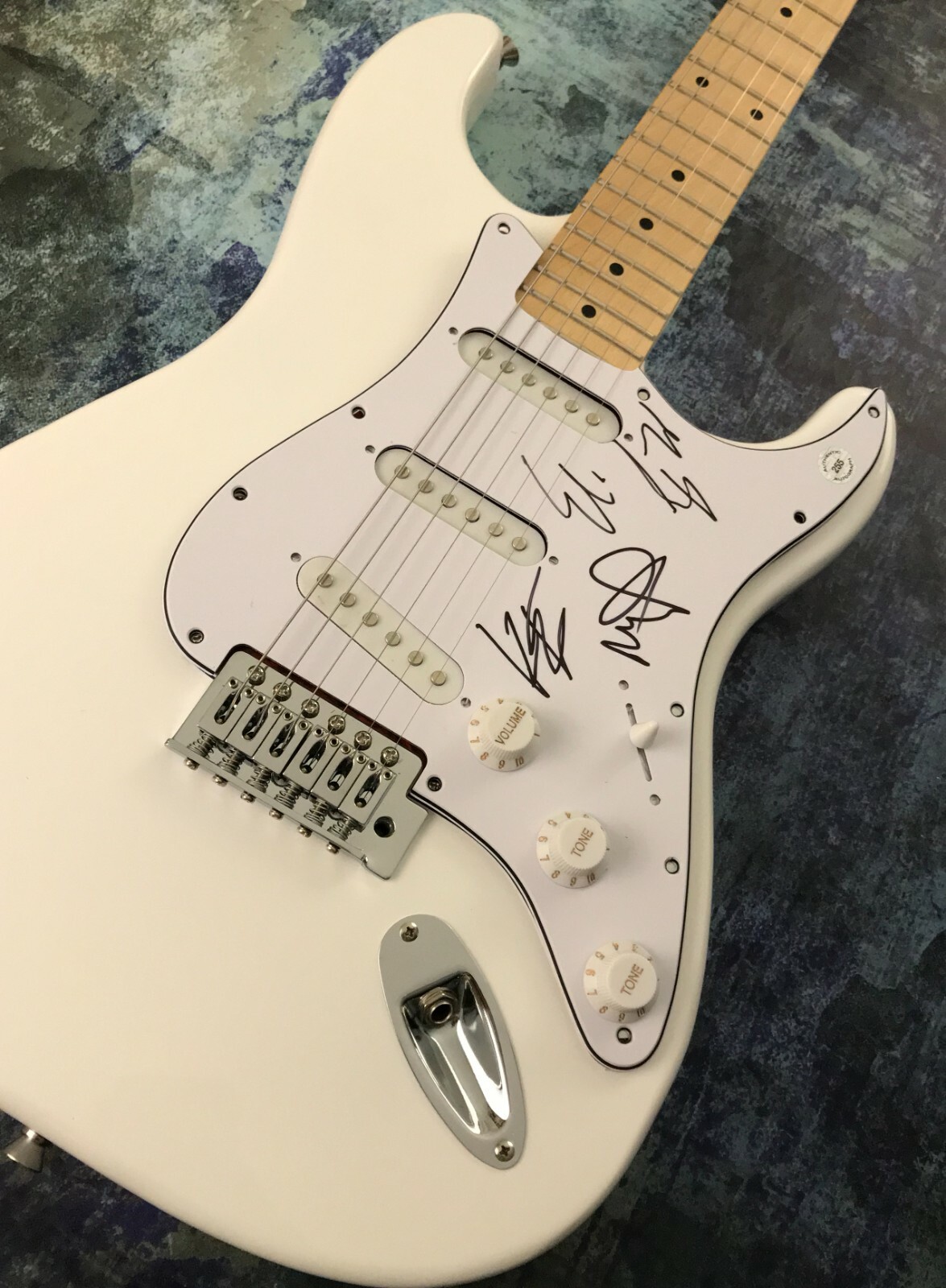 GFA Shut Up and Dance * WALK THE MOON * Band Signed Electric Guitar AD3 COA