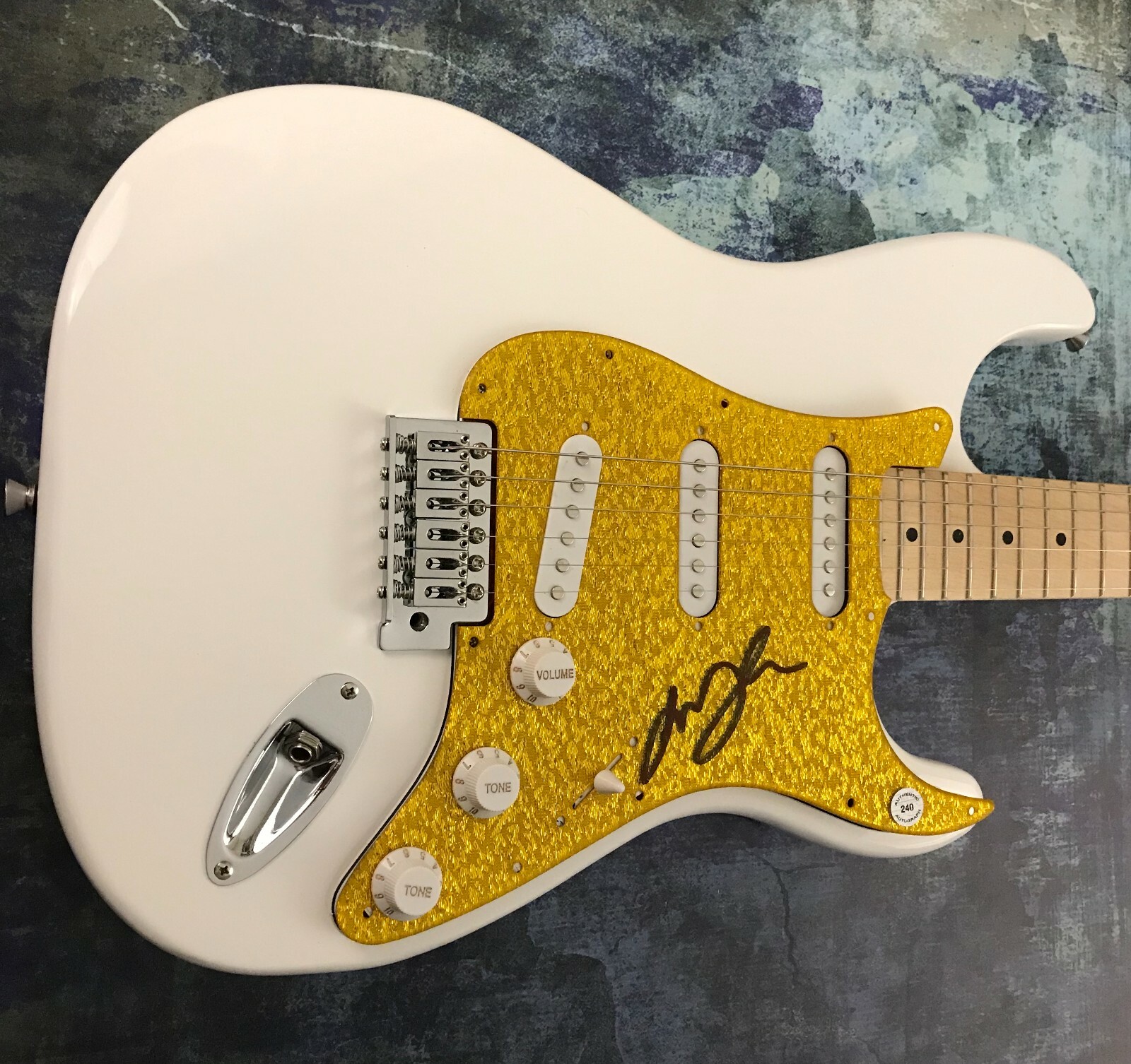 GFA Wings Guitarist * LAURENCE JUBER * Signed Electric Guitar PROOF J4 COA