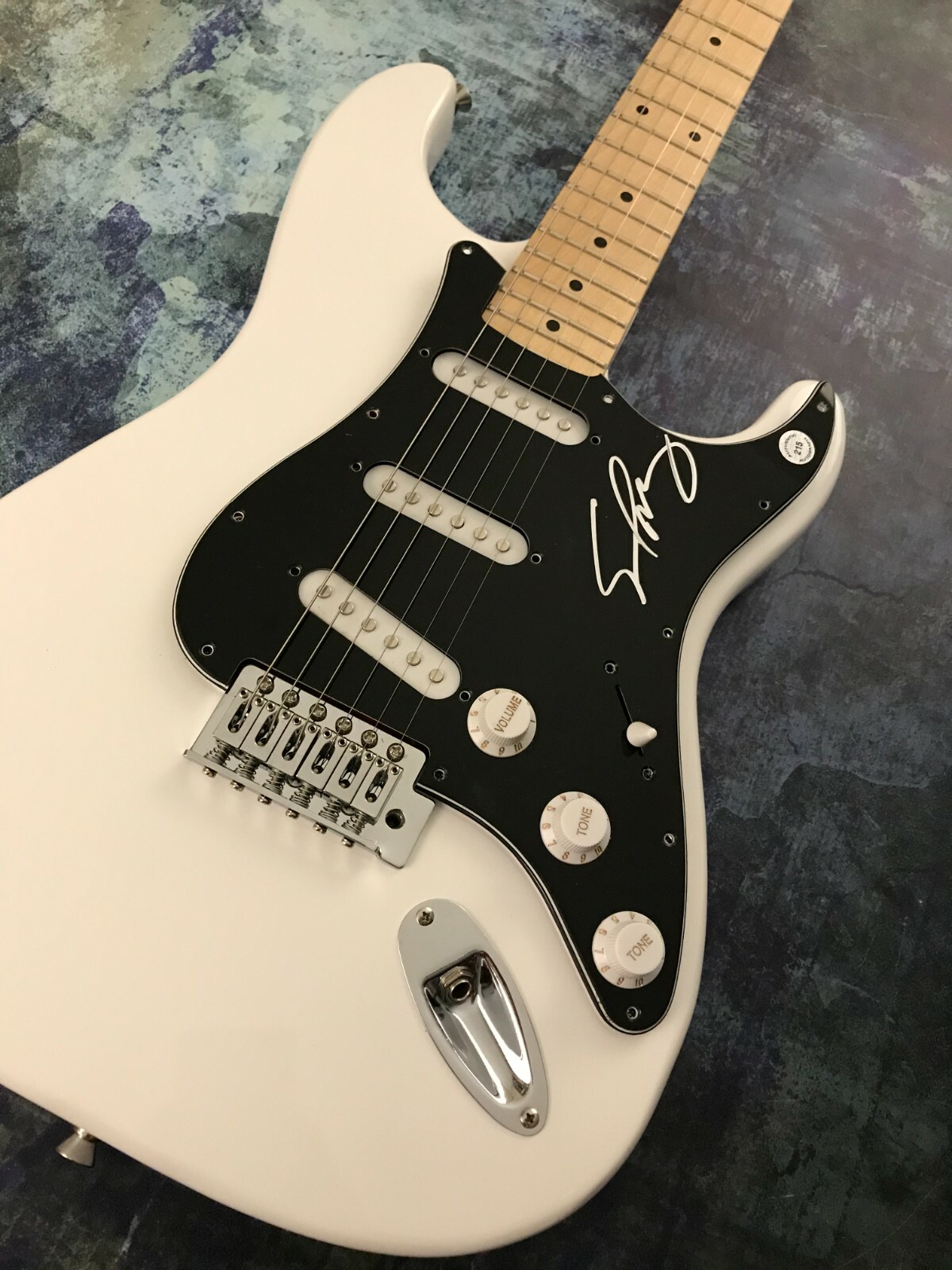 GFA Five More Minutes * SCOTTY McCREERY * Signed Electric Guitar PROOF COA