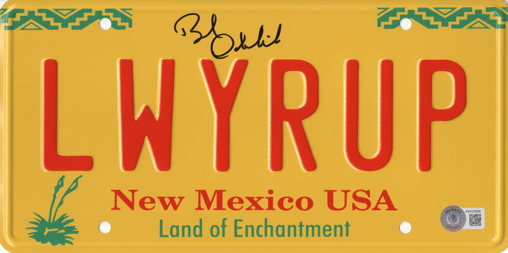 BOB ODENKIRK SIGNED LICENSE PLATE LWYERUP BREAKING BAD AUTOGRAPH BECKETT WITNESS