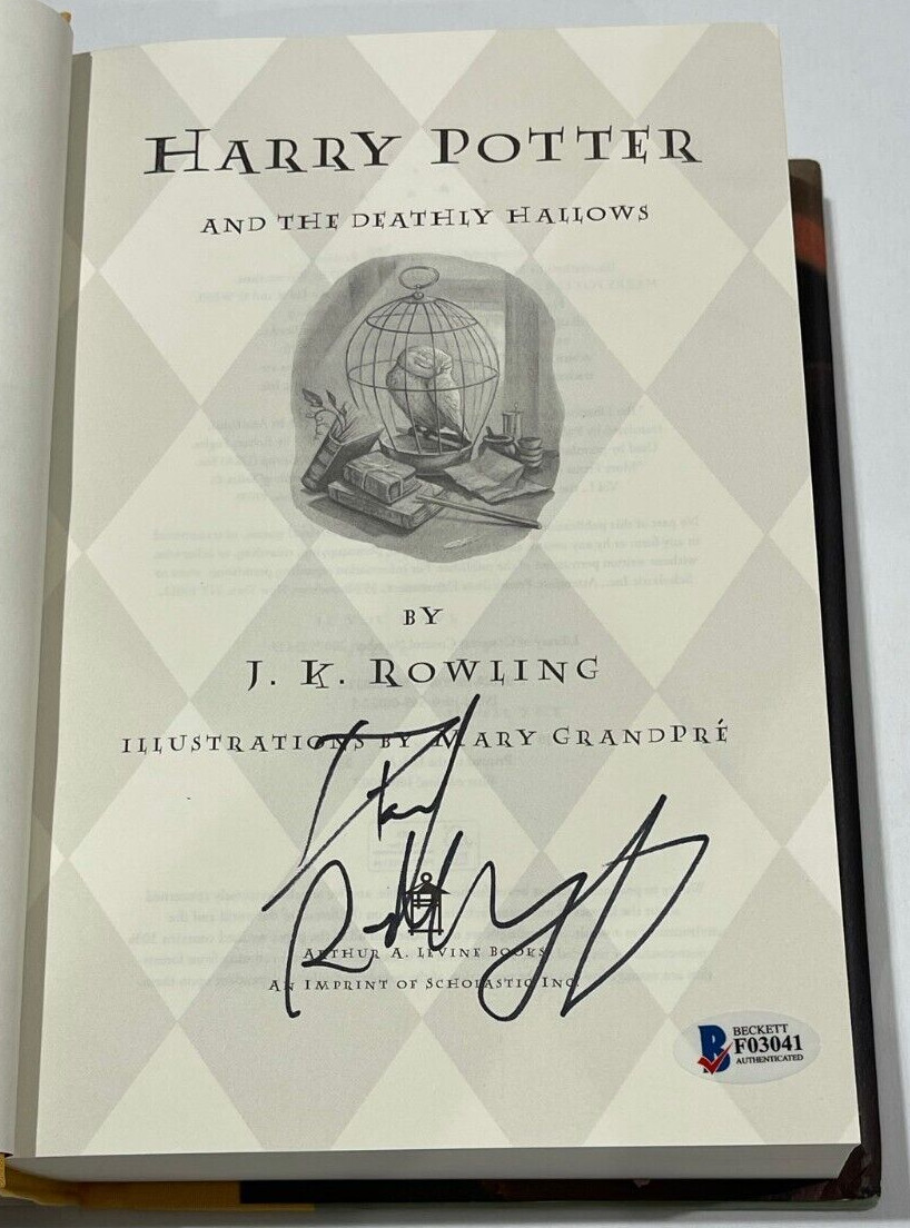 DANIEL RADCLIFFE SIGNED HARRY POTTER AND THE DEATHLY HALLOWS BOOK BECKETT 10