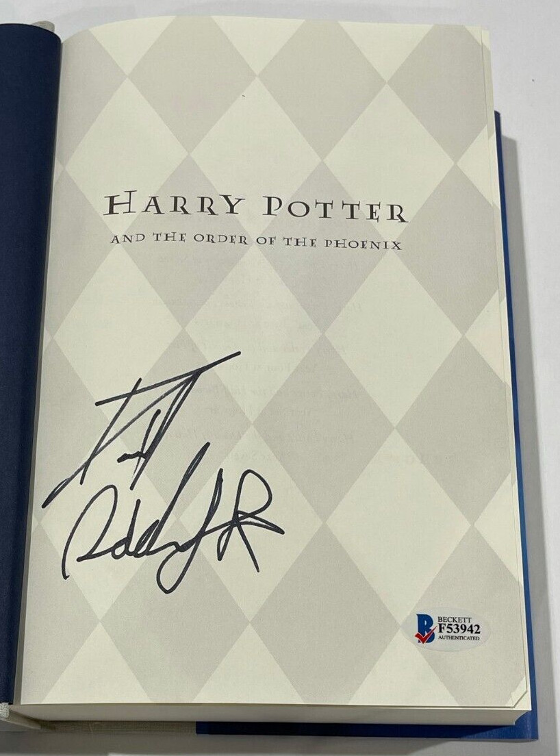 DANIEL RADCLIFFE SIGNED HARRY POTTER AND THE ORDER OF THE PHOENIX BOOK BECKETT 6