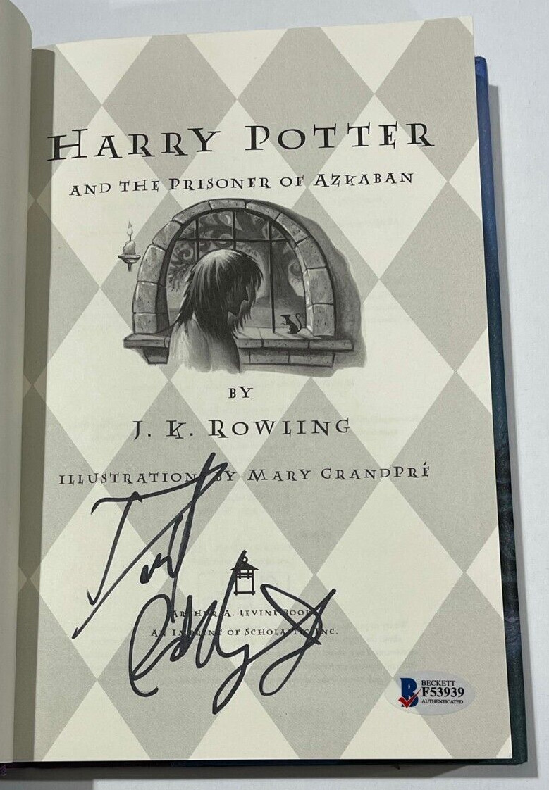 DANIEL RADCLIFFE SIGNED HARRY POTTER AND THE PRISONER OF AZKABAN BOOK BECKETT 6