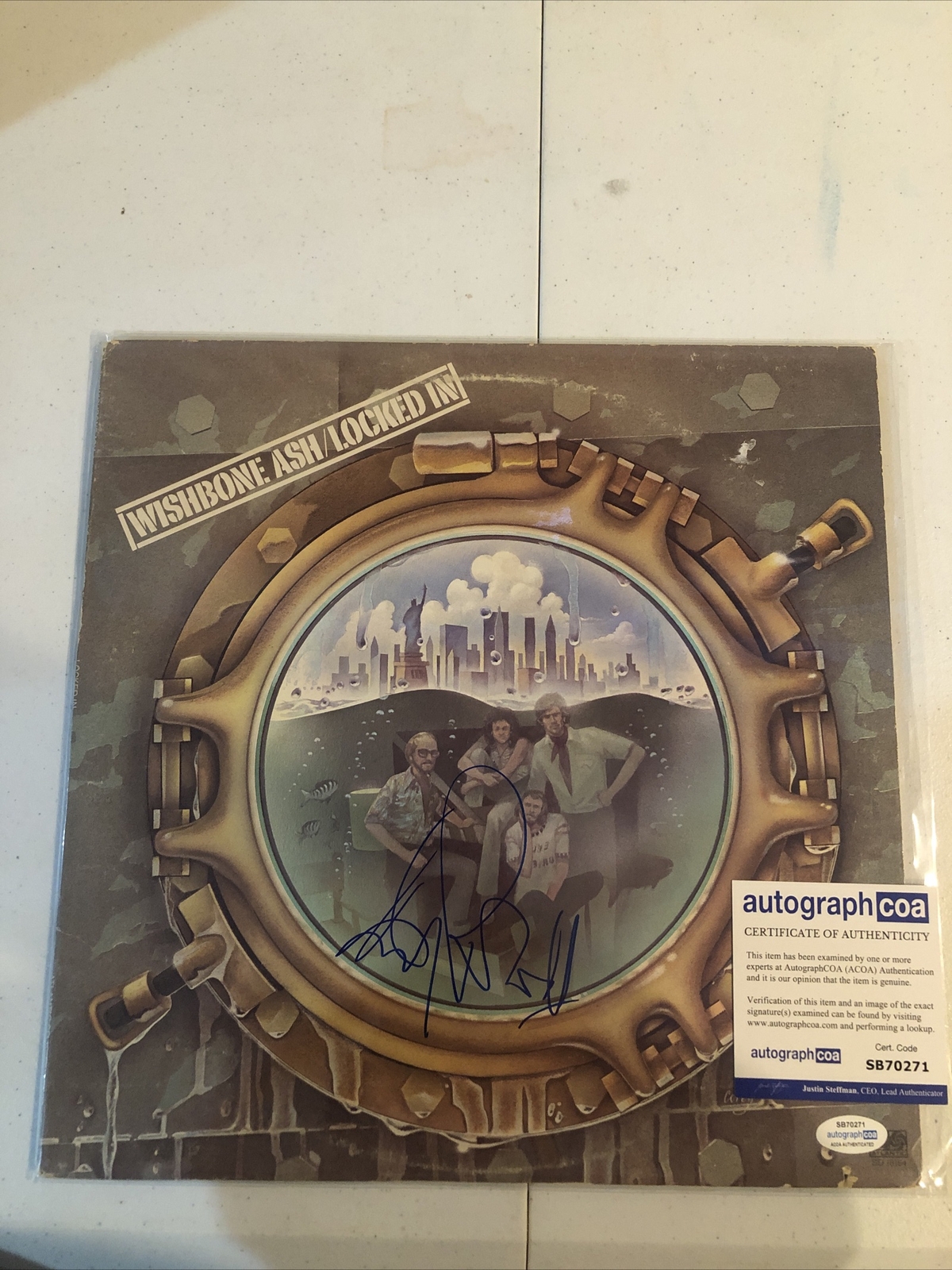 WISHBONE ASH ANDY POWELL SIGNED AUTOGRAPH VINYL ALBUM LOCKED IN ACOA RECORD ROCK