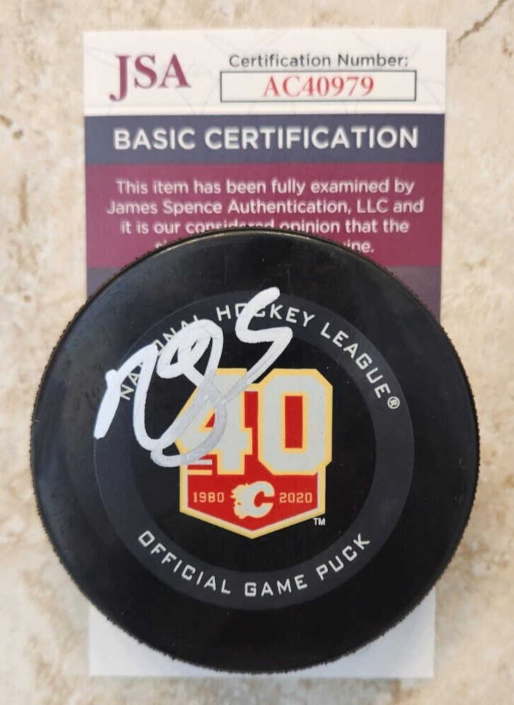 Mark Giordano Signed Official 40th Anniversary NHL Game Puck w/ JSA COA Flames