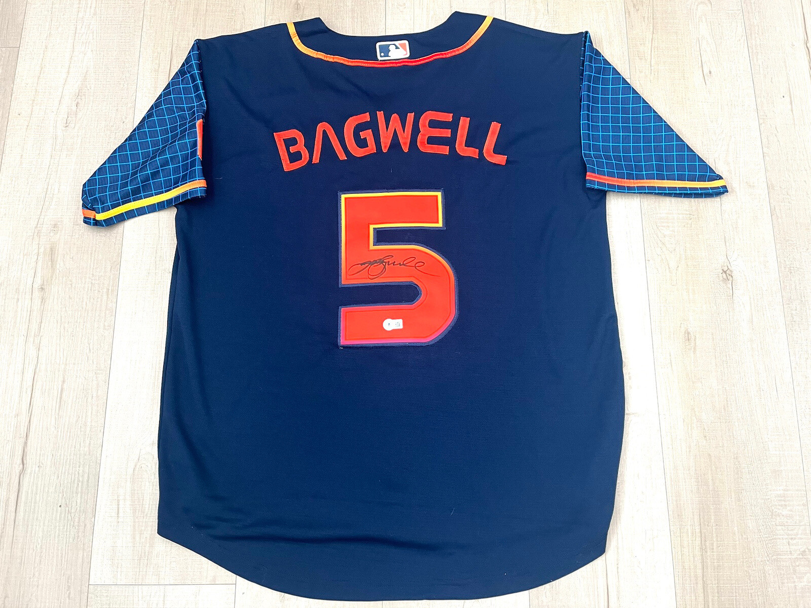 JEFF BAGWELL HAND SIGNED CITY CONNECT HOUSTON ASTROS SPACE JERSEY HOF BECKETT
