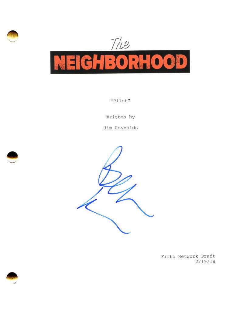 BETH BEHRS SIGNED AUTOGRAPH THE NEIGHBORHOOD FULL PILOT SCRIPT – 2 BROKE GIRLS COLLECTIBLE MEMORABILIA