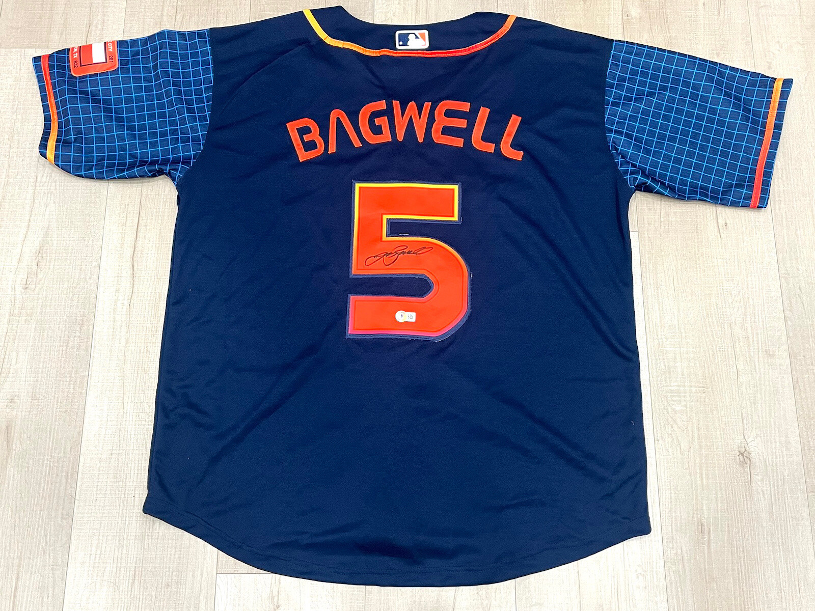 JEFF BAGWELL HAND SIGNED CITY CONNECT HOUSTON ASTROS SPACE JERSEY HOF BECKETT #1
