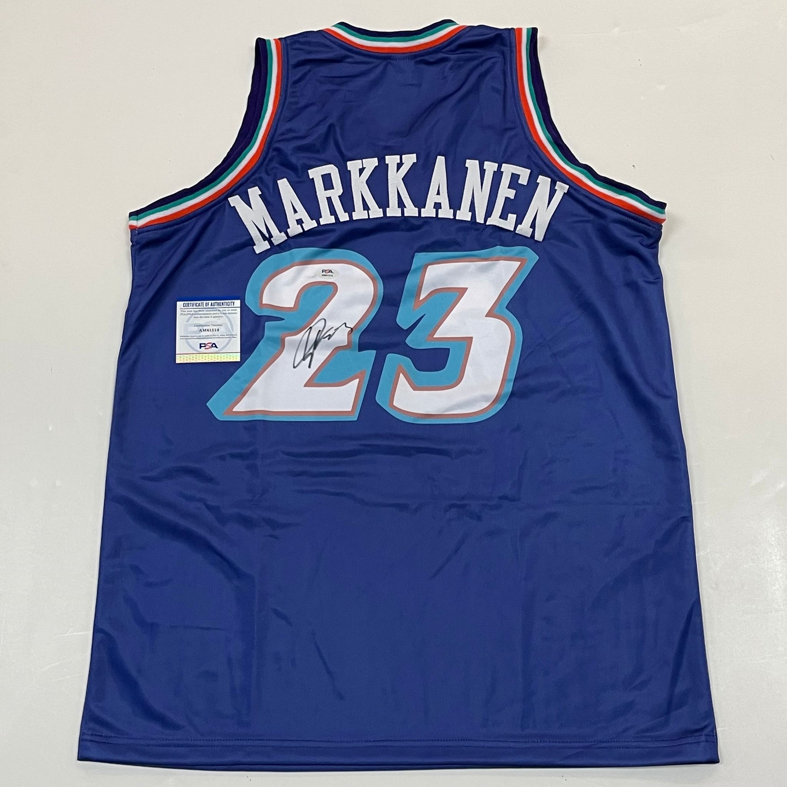 Lauri Markkanen signed jersey PSA/DNA Utah Jazz Autographed
