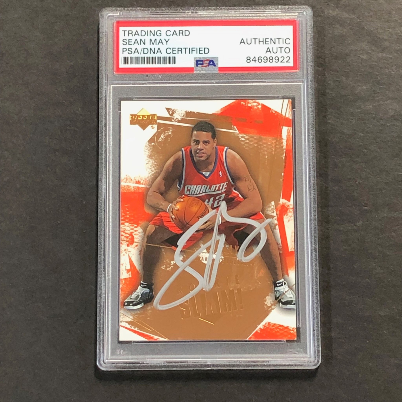 2005-06 Upper Deck Slam #120 Sean May Signed Card AUTO PSA/DNA Slabbed Bobcats
