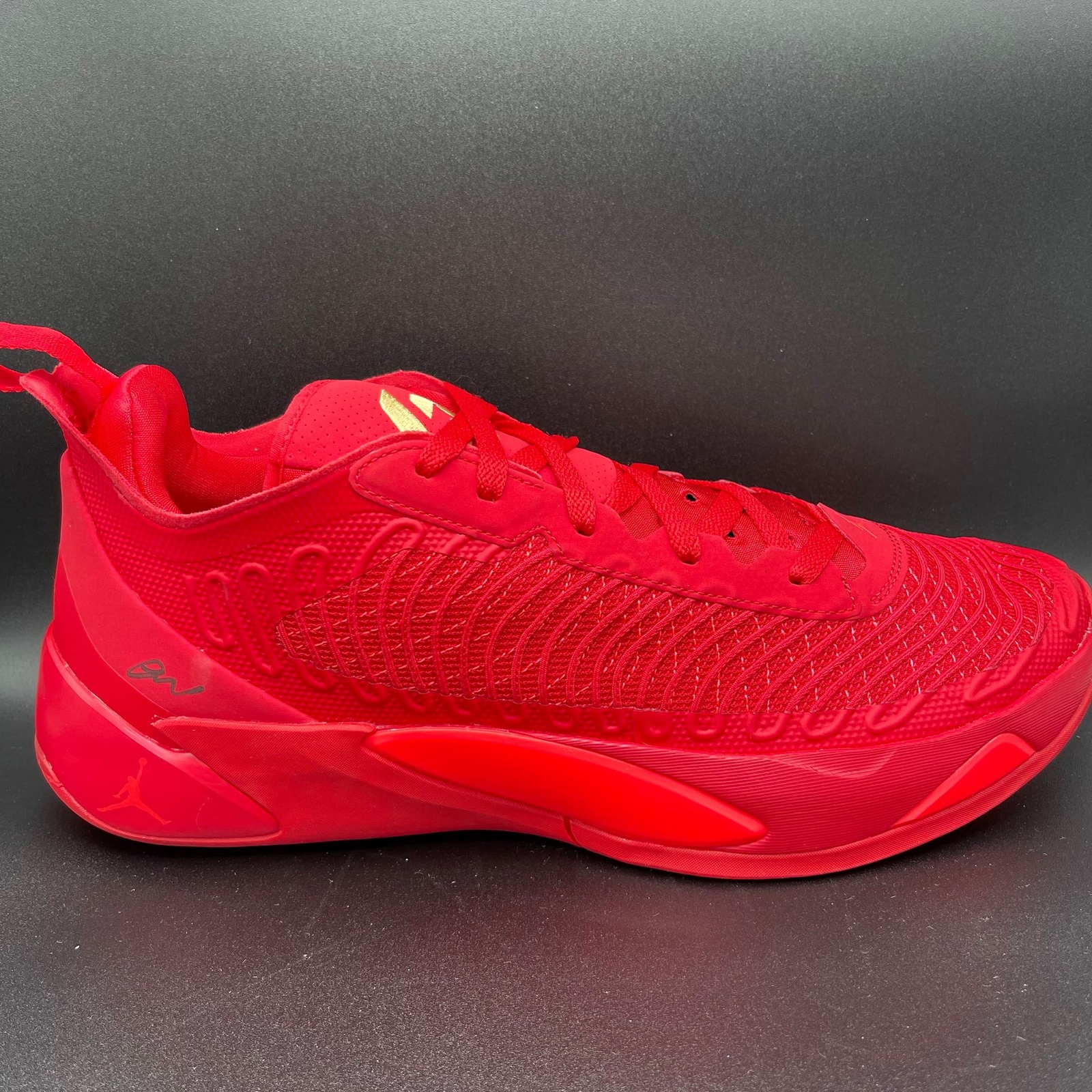 Luka Doncic signed Shoe PSA/DNA Autographed
