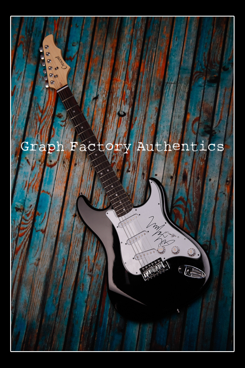 **GFA GRAMMY AWARD WINNER *ART GARFUNKEL* SIGNED ELECTRIC SSS GUITAR AD1 COA** COLLECTIBLE MEMORABILIA